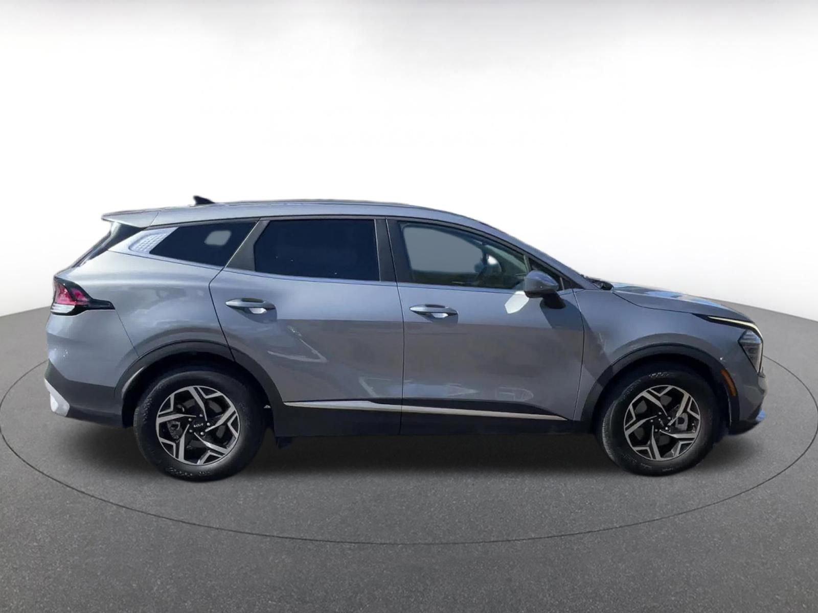 Thumbnail: 2025 Kia Sportage - 16