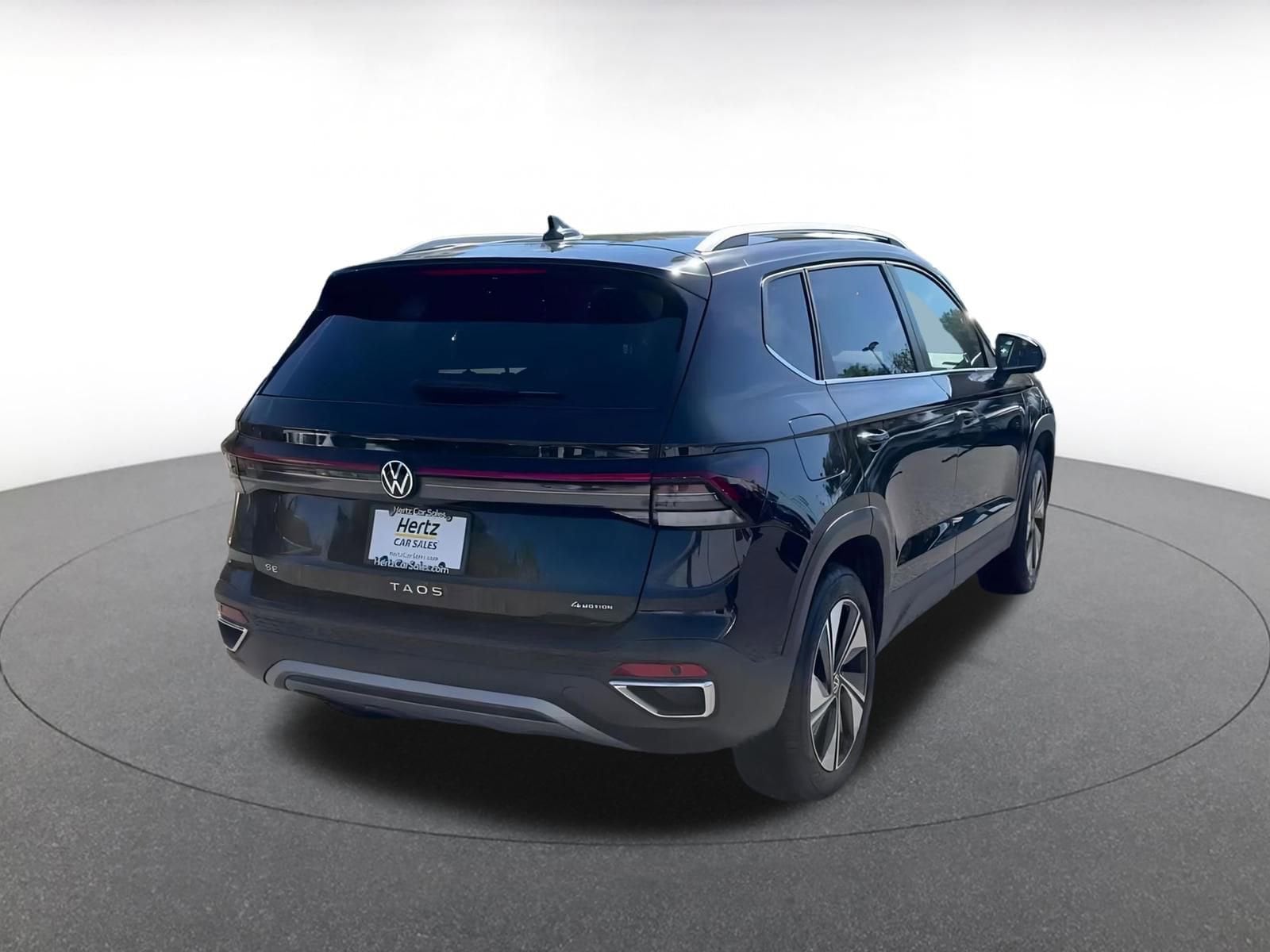 Thumbnail: 2025 Volkswagen Taos - 12