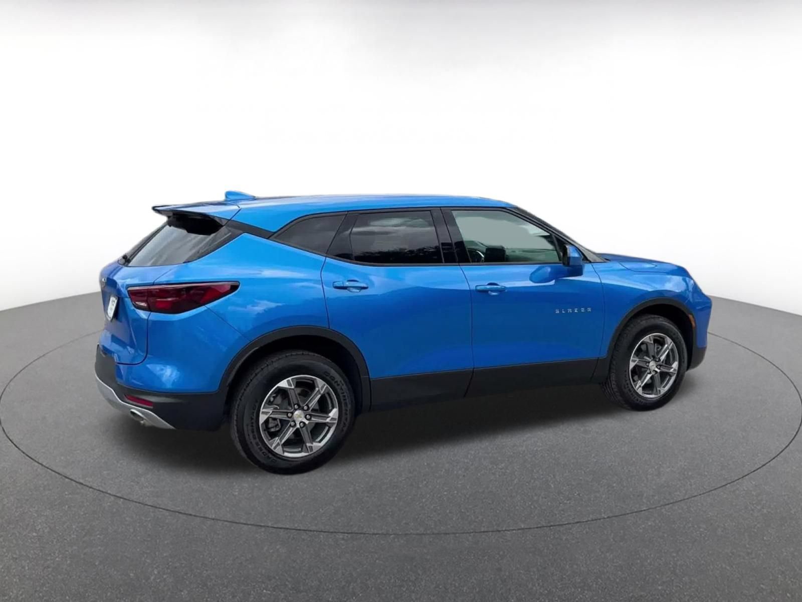Thumbnail: 2026 Chevrolet Blazer - 13
