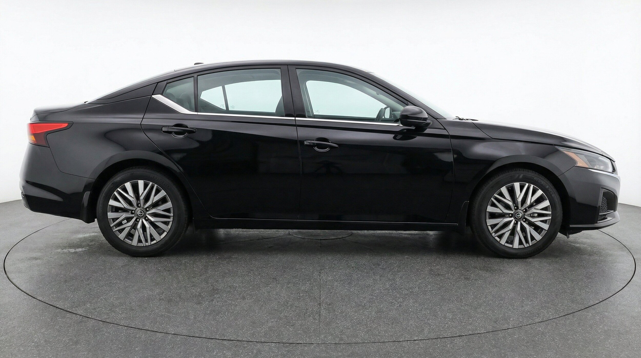 Thumbnail: 2025 Nissan Altima - 14