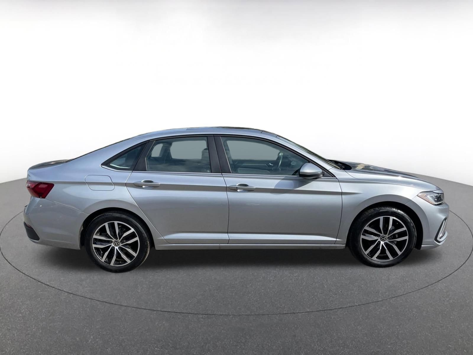 Thumbnail: 2025 Volkswagen Jetta - 15