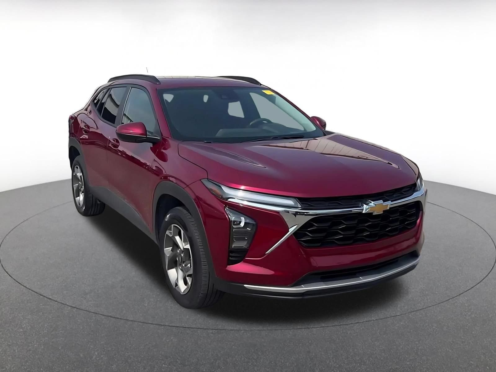 Thumbnail: 2025 Chevrolet Trax - 2