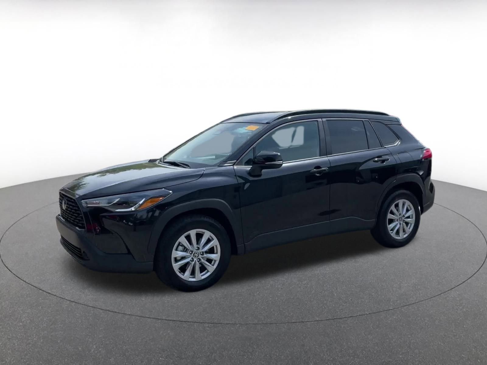 Thumbnail: 2025 Toyota Corolla Cross - 7