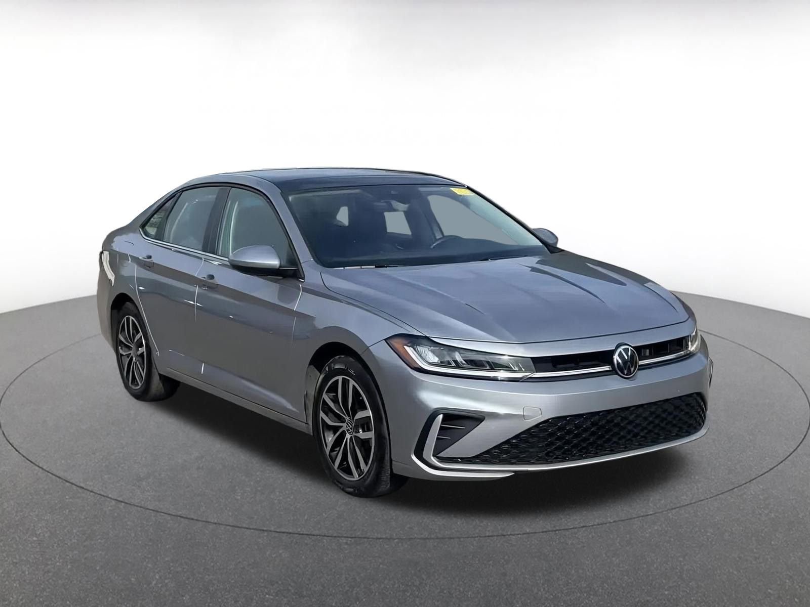 Thumbnail: 2025 Volkswagen Jetta - 2