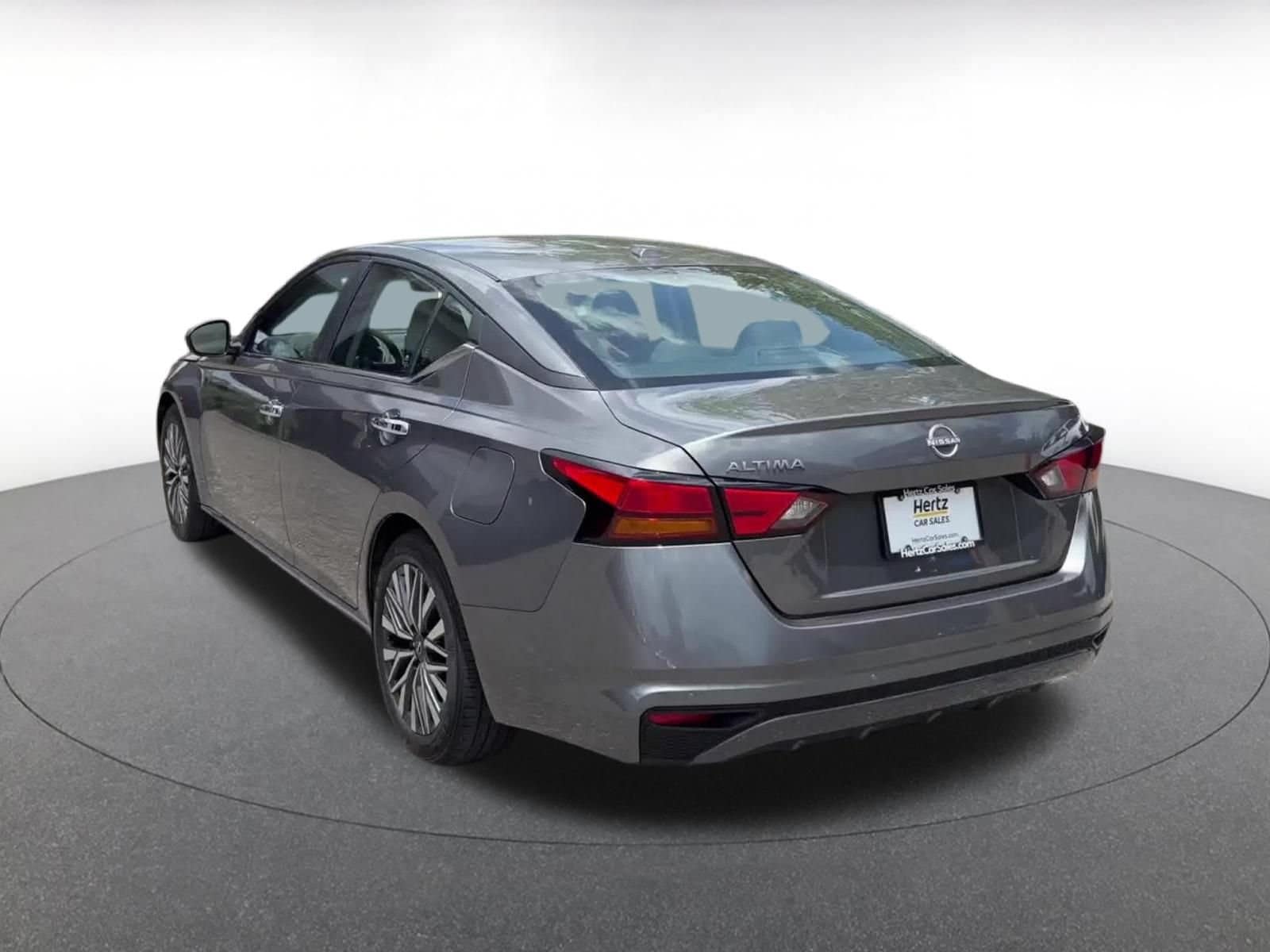 Thumbnail: 2025 Nissan Altima - 10