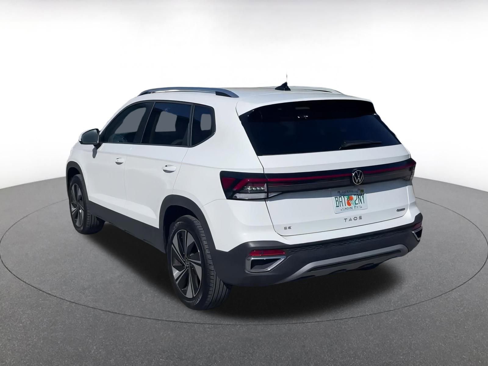 Thumbnail: 2025 Volkswagen Taos - 11