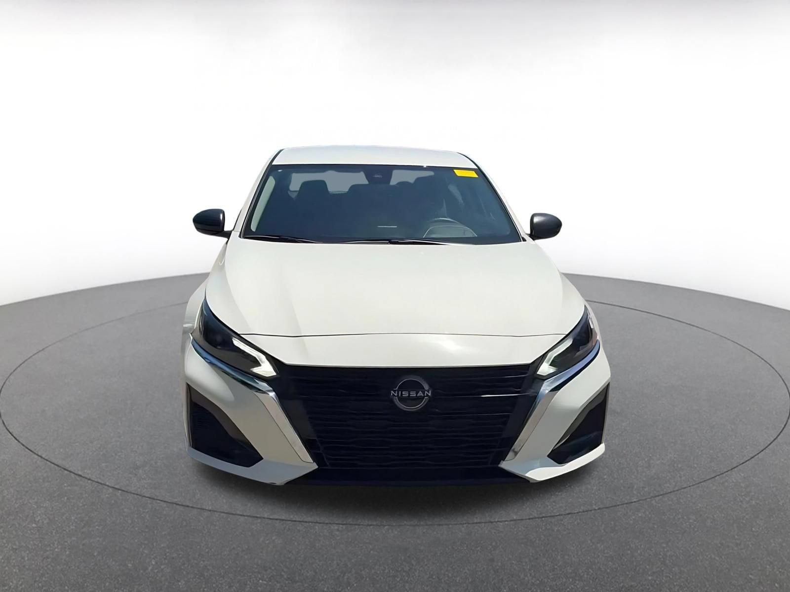 Thumbnail: 2025 Nissan Altima - 2