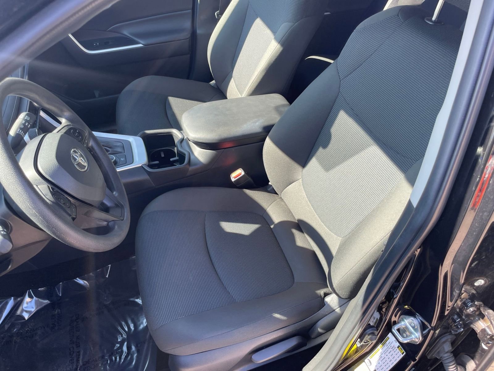 Thumbnail: 2025 Toyota RAV4 - 34