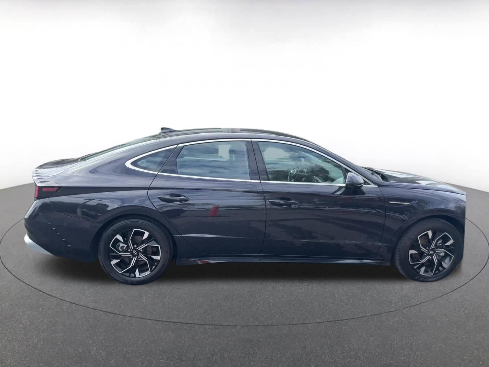 Thumbnail: 2025 Hyundai Sonata - 16