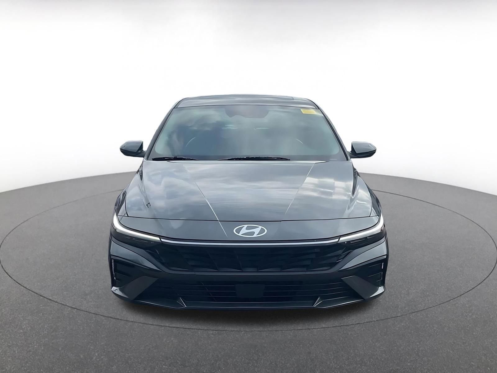 Thumbnail: 2025 Hyundai Elantra - 3
