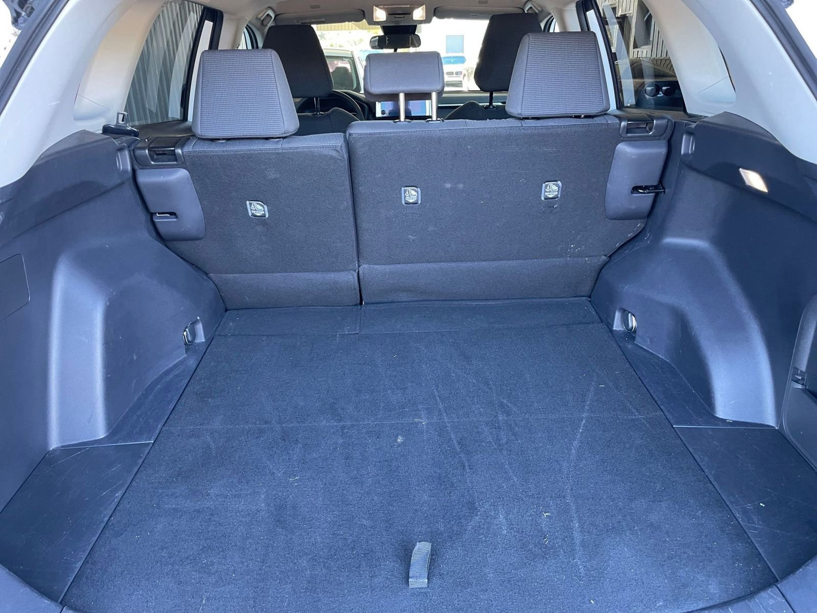 Thumbnail: 2025 Toyota RAV4 - 29