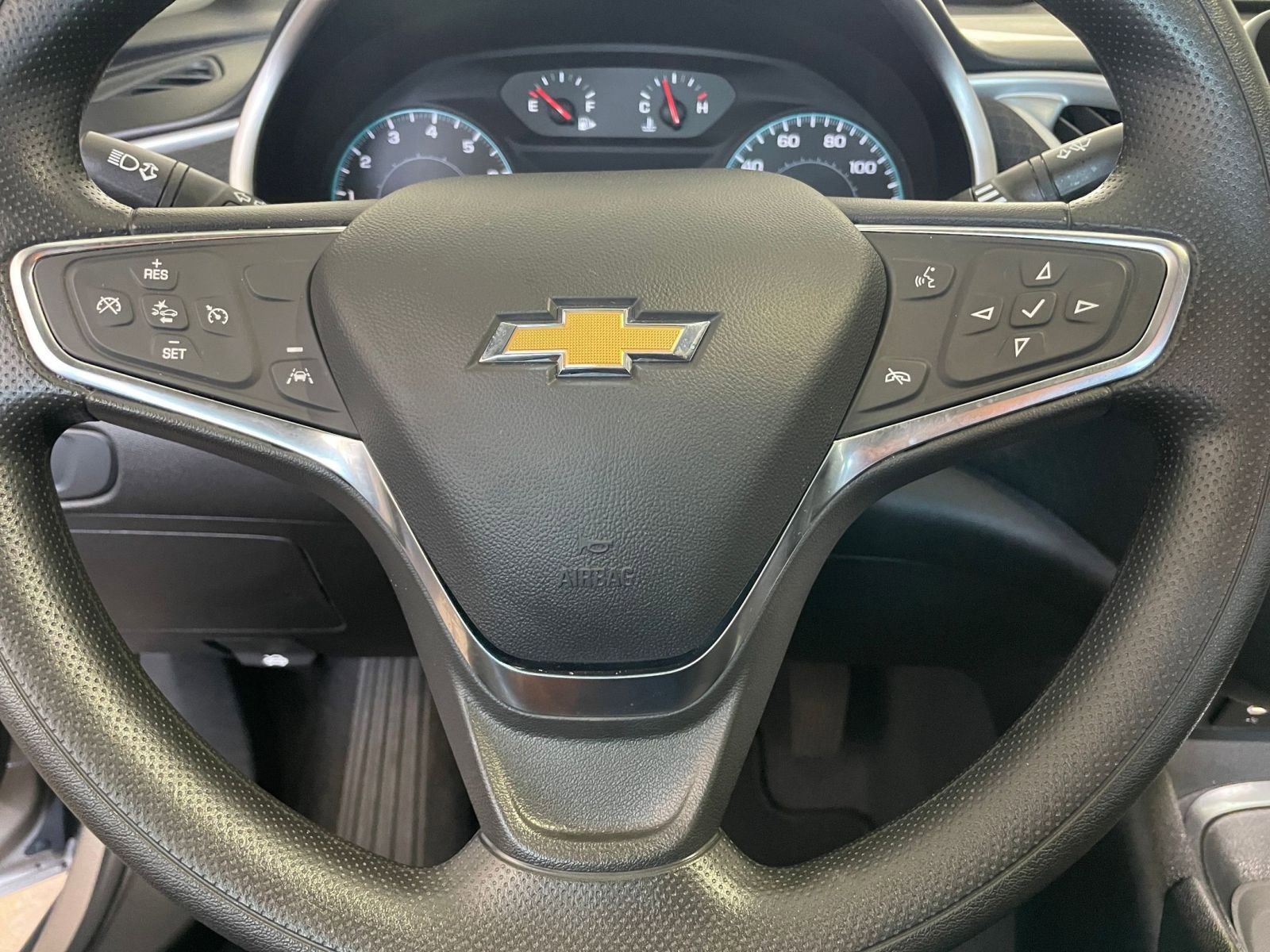 Thumbnail: 2024 Chevrolet Malibu - 25