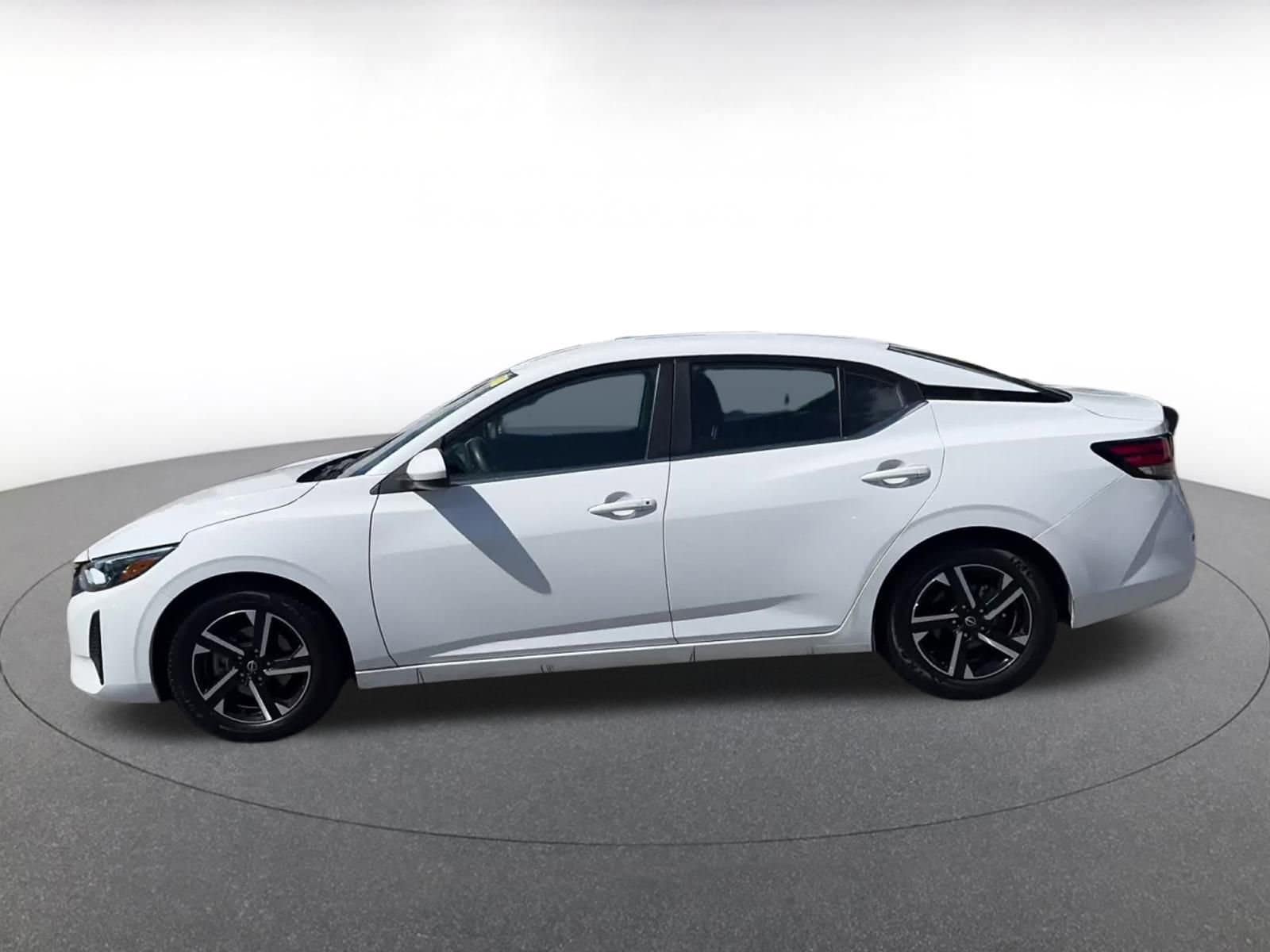 Thumbnail: 2024 Nissan Sentra - 8