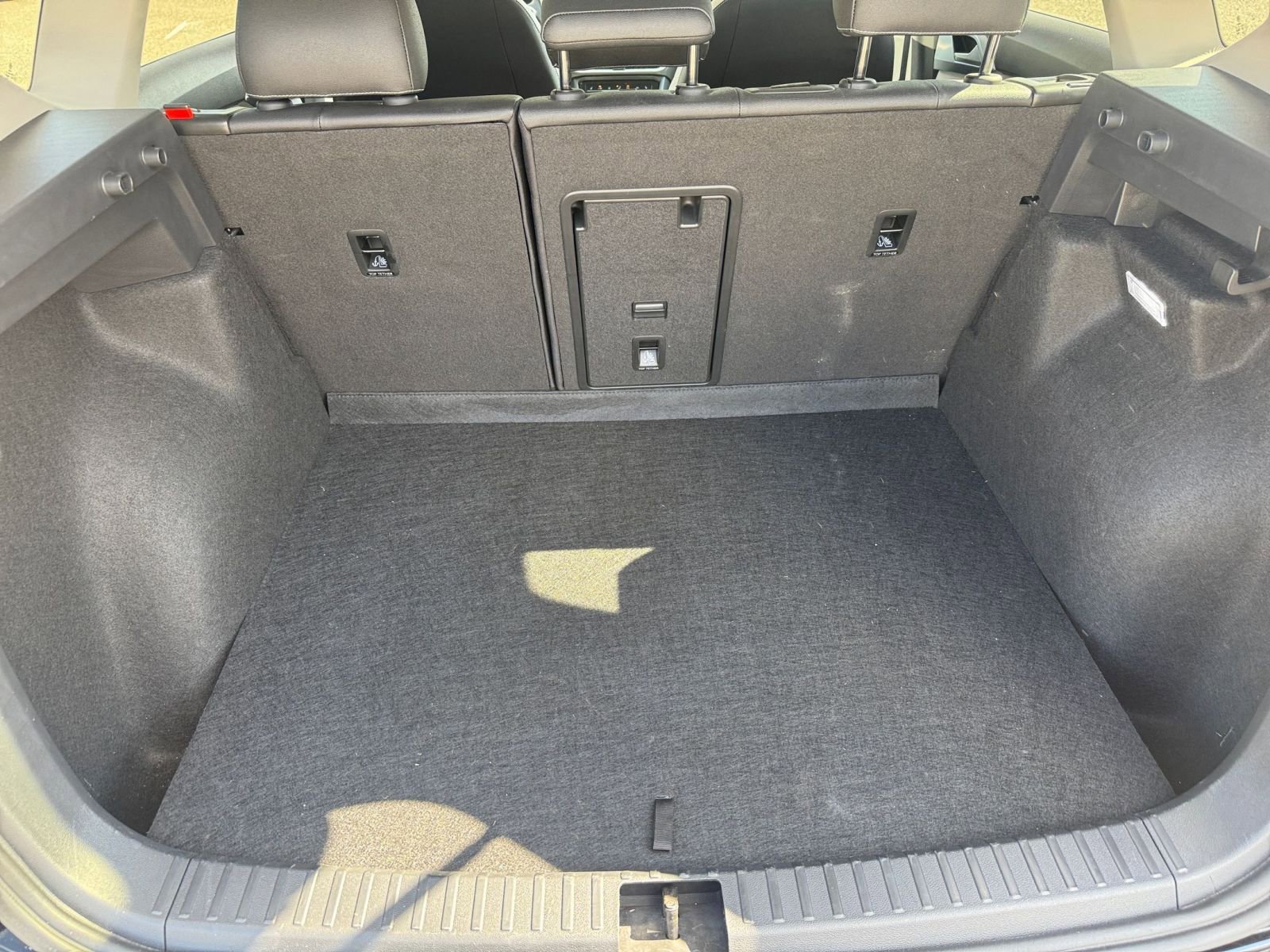 Thumbnail: 2025 Volkswagen Taos - 31