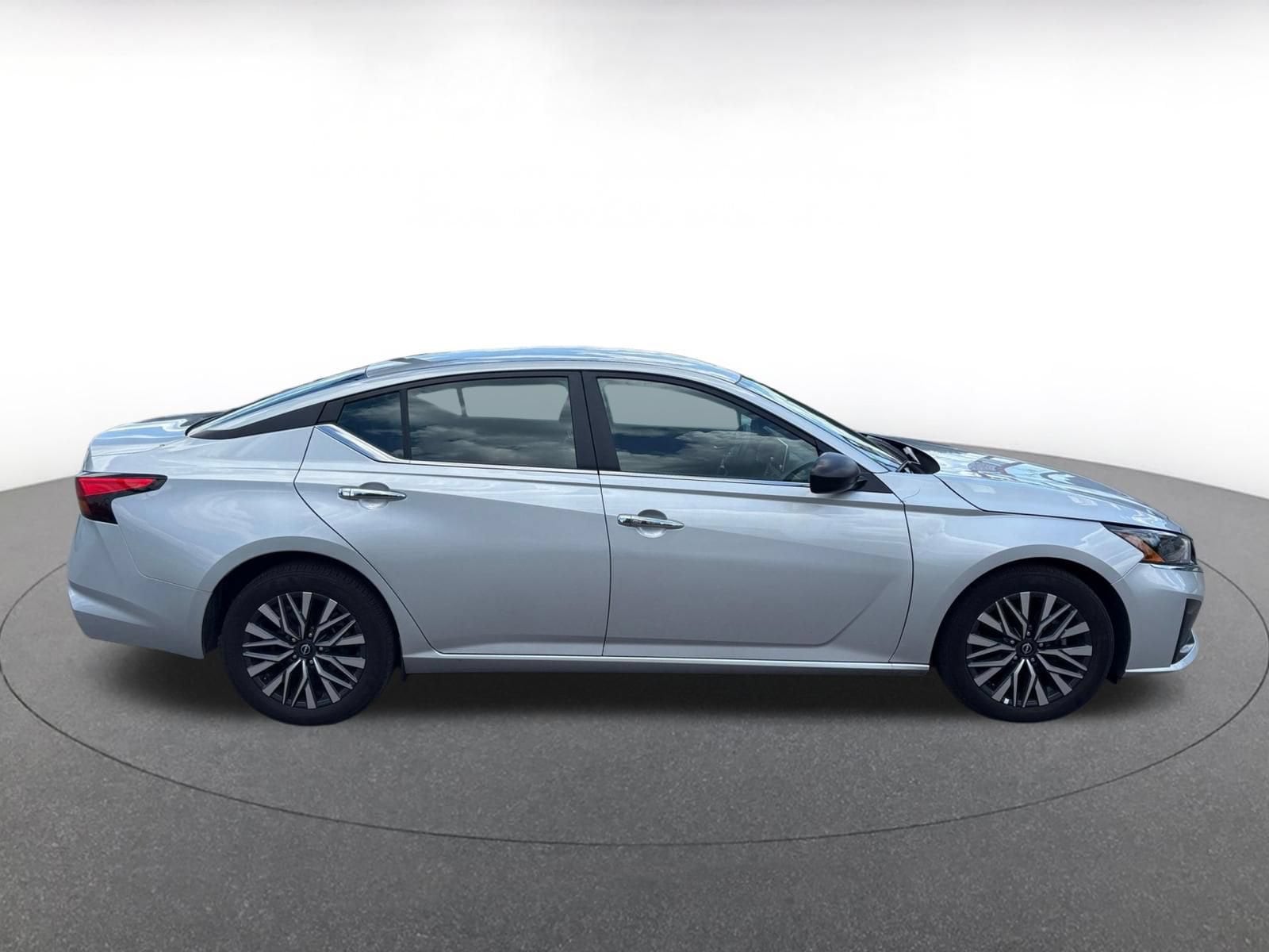 Thumbnail: 2025 Nissan Altima - 12