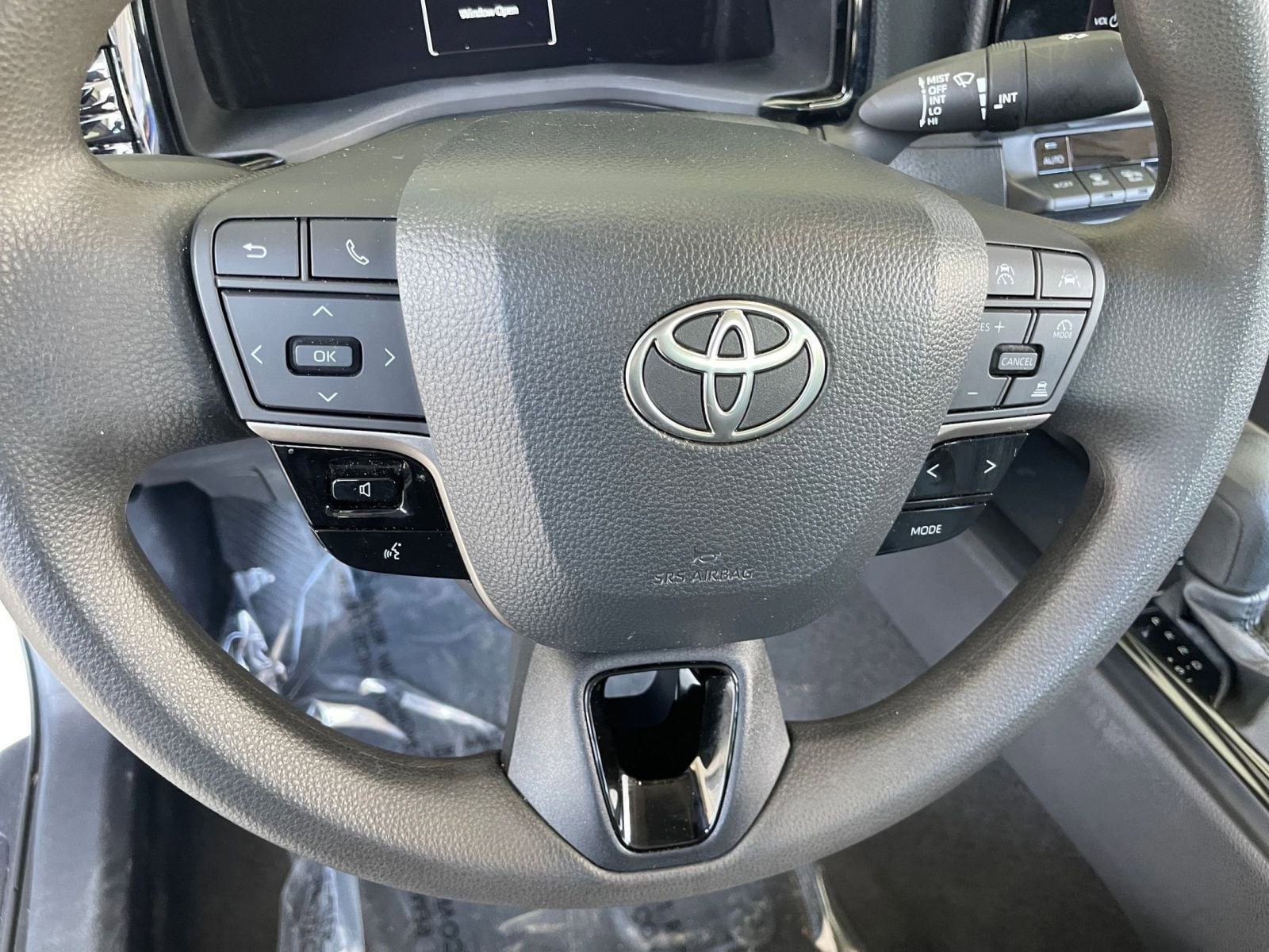 Thumbnail: 2025 Toyota Camry - 25