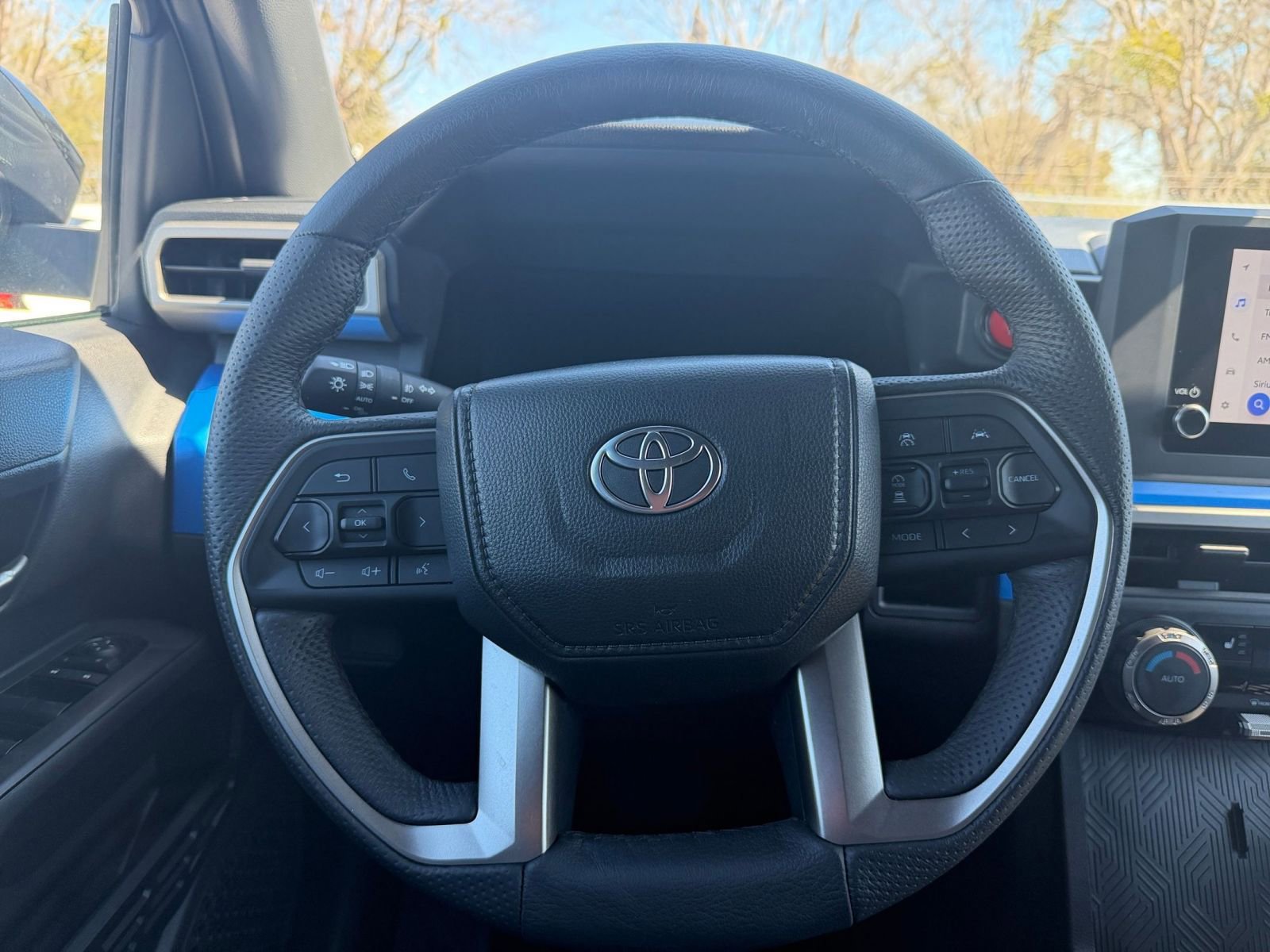 Thumbnail: 2025 Toyota Tacoma - 25