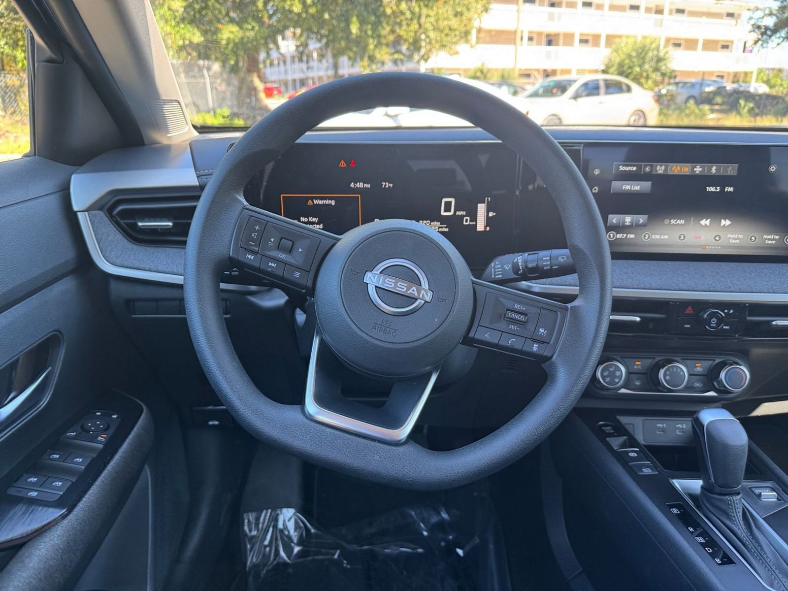 Thumbnail: 2025 Nissan Kicks - 25