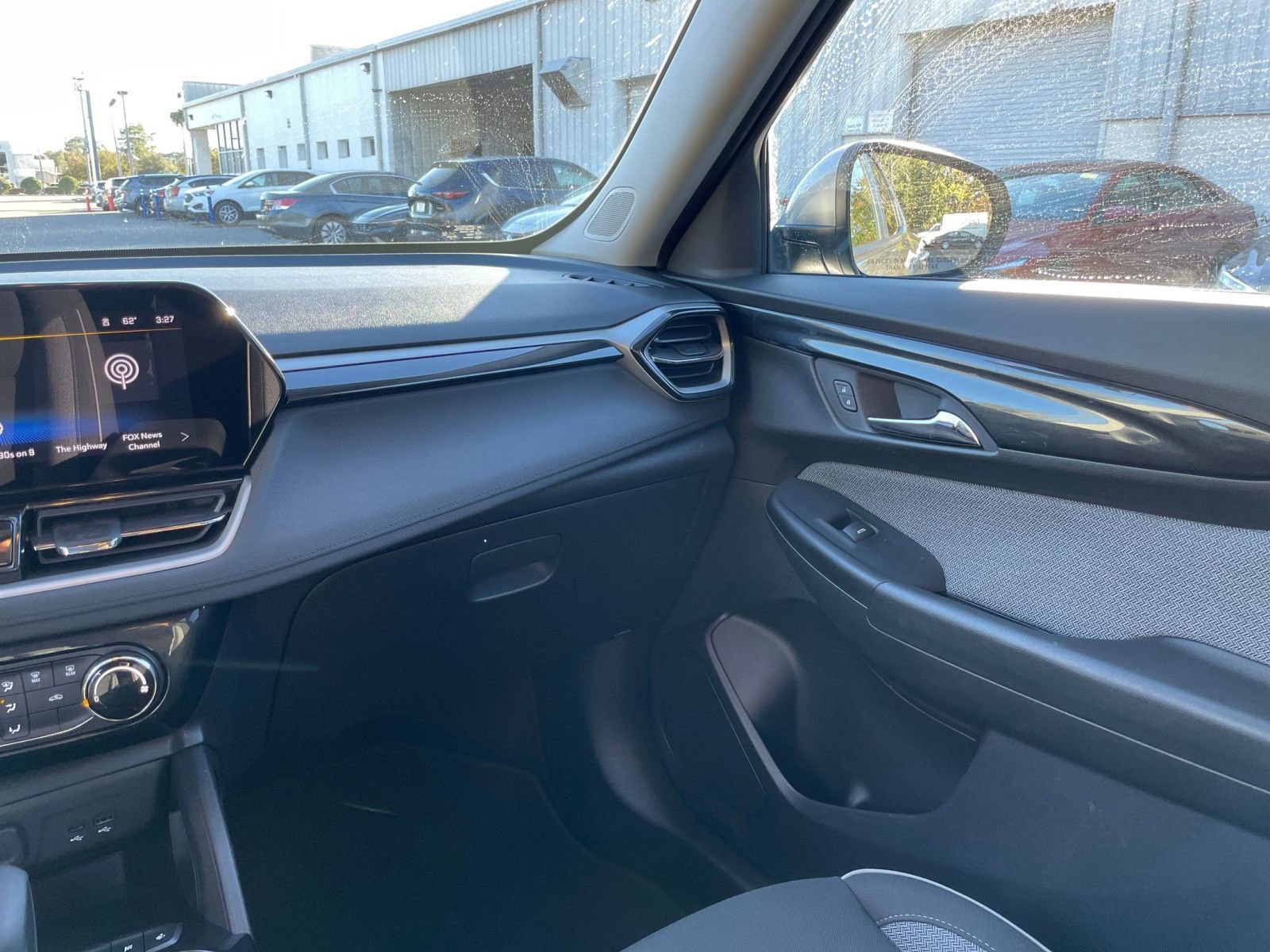 Thumbnail: 2025 Chevrolet TrailBlazer - 33