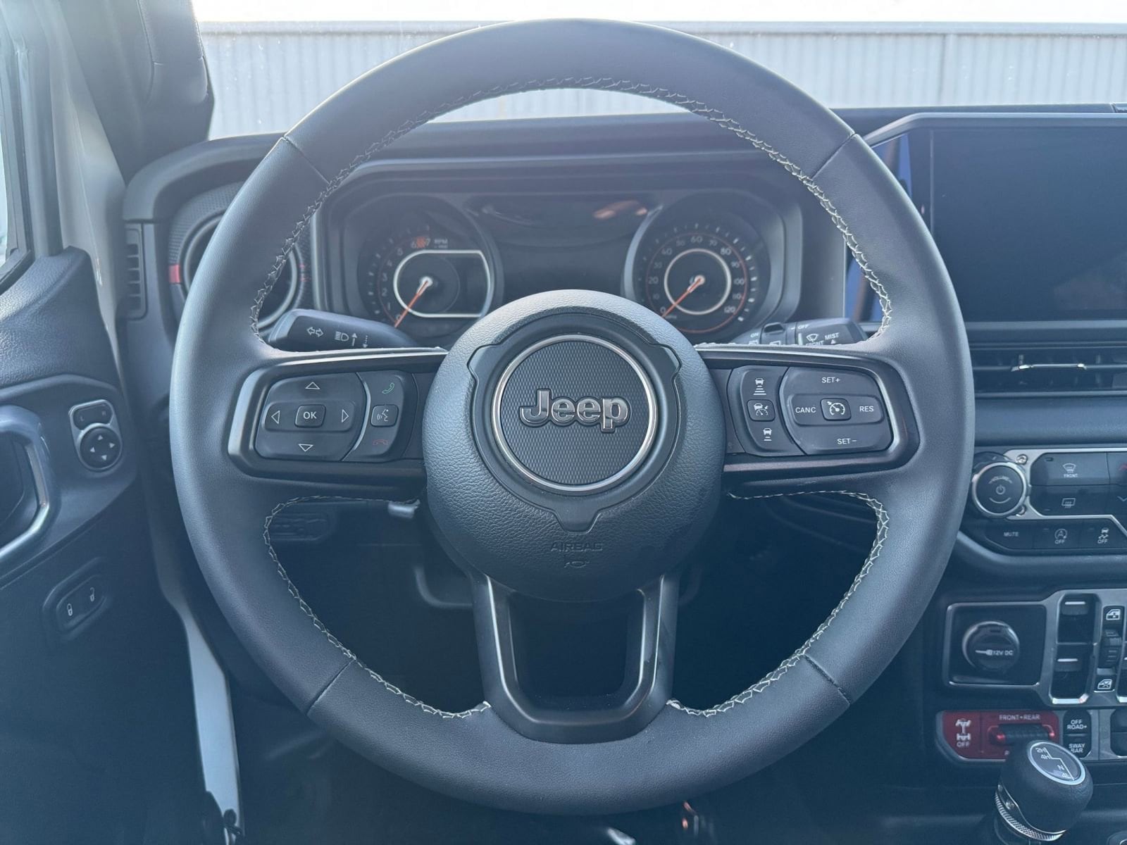 Thumbnail: 2025 Jeep Wrangler - 27