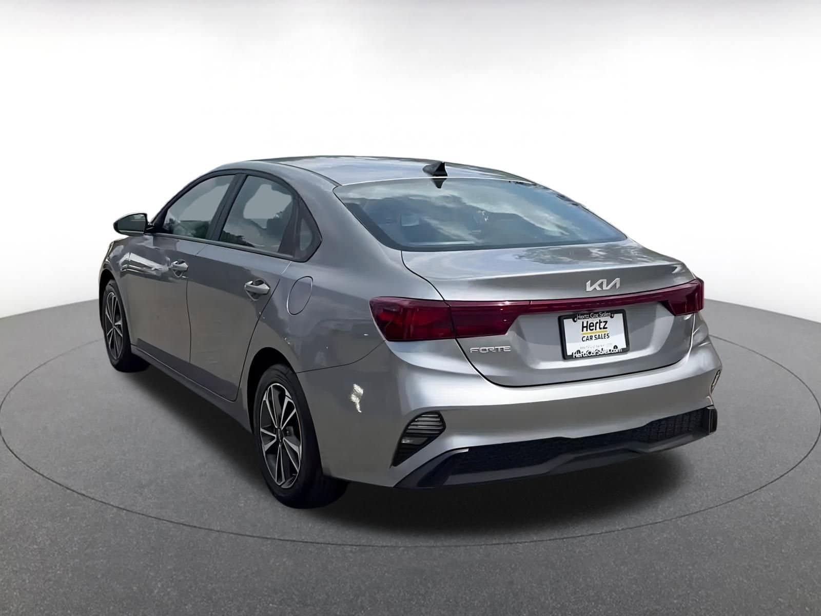 Thumbnail: 2024 Kia Forte - 10