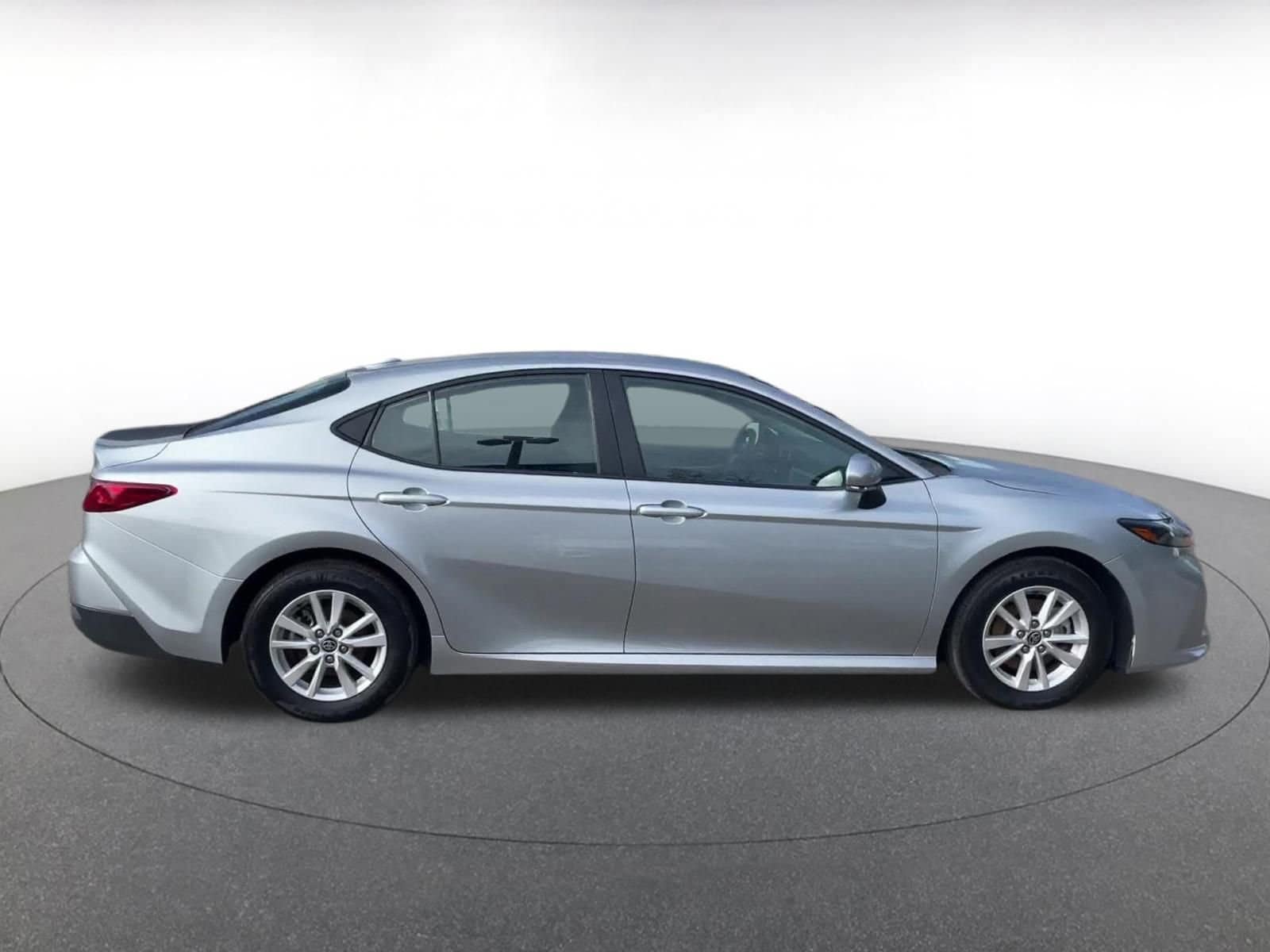 Thumbnail: 2025 Toyota Camry - 16