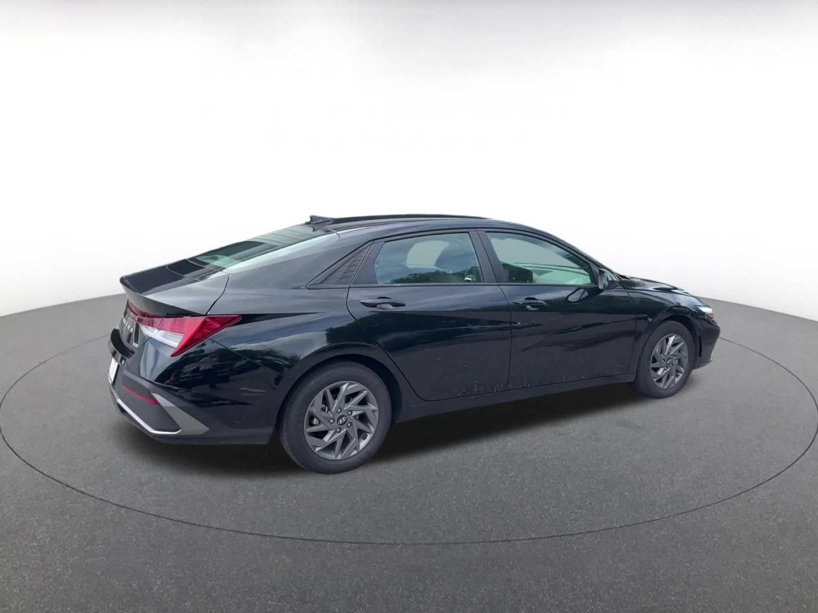 Thumbnail: 2026 Hyundai Elantra - 10