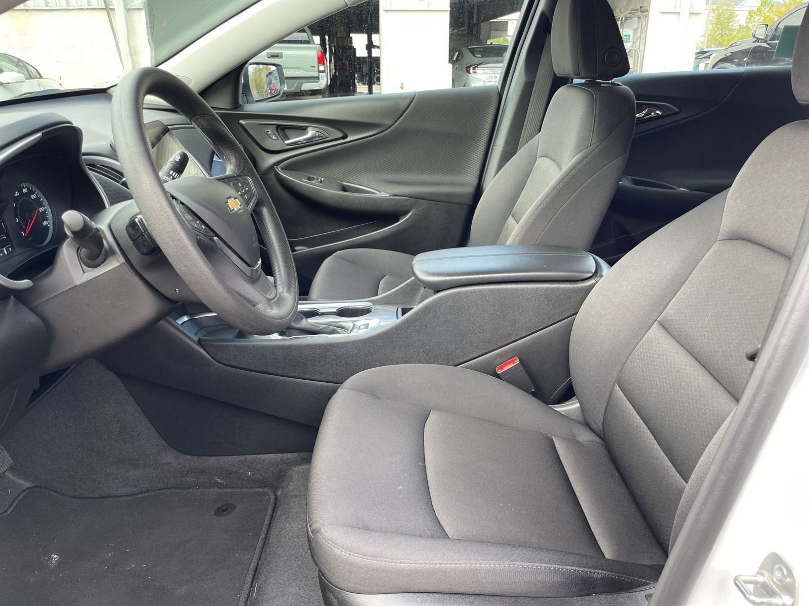 Thumbnail: 2024 Chevrolet Malibu - 27