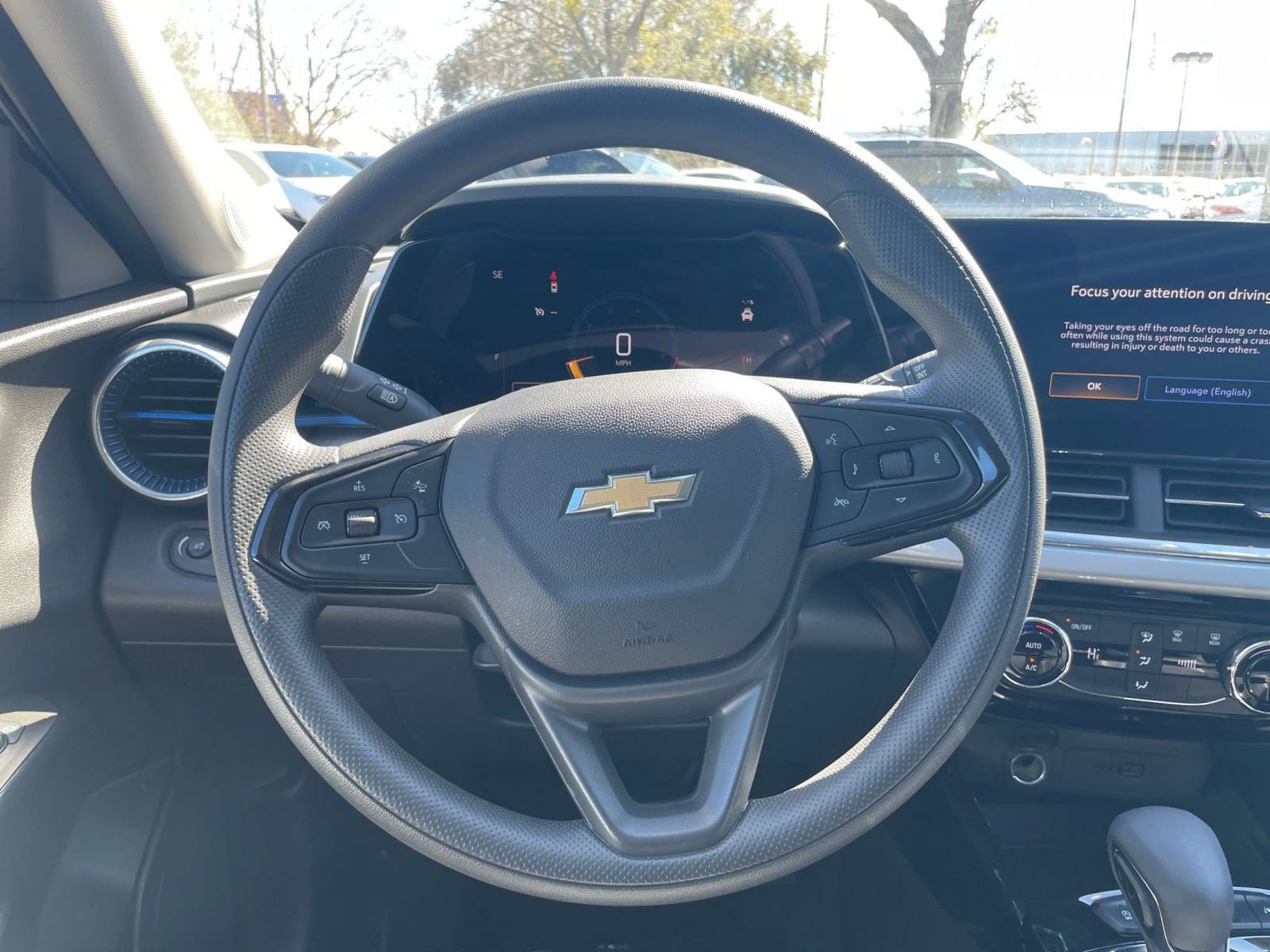 Thumbnail: 2025 Chevrolet Trax - 27