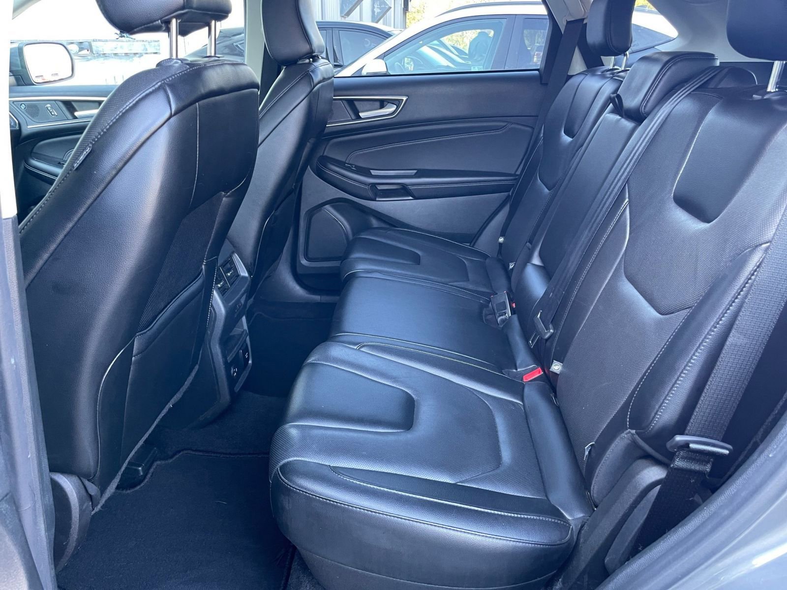 Thumbnail: 2022 Ford Edge - 29