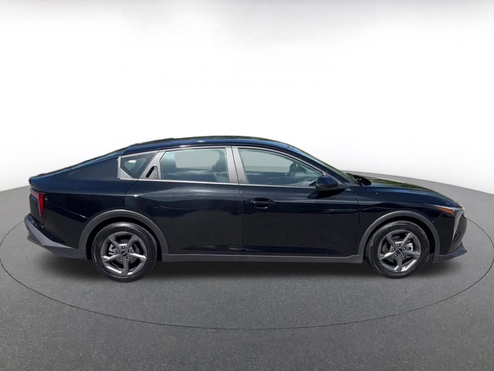 Thumbnail: 2025 Kia K4 - 16