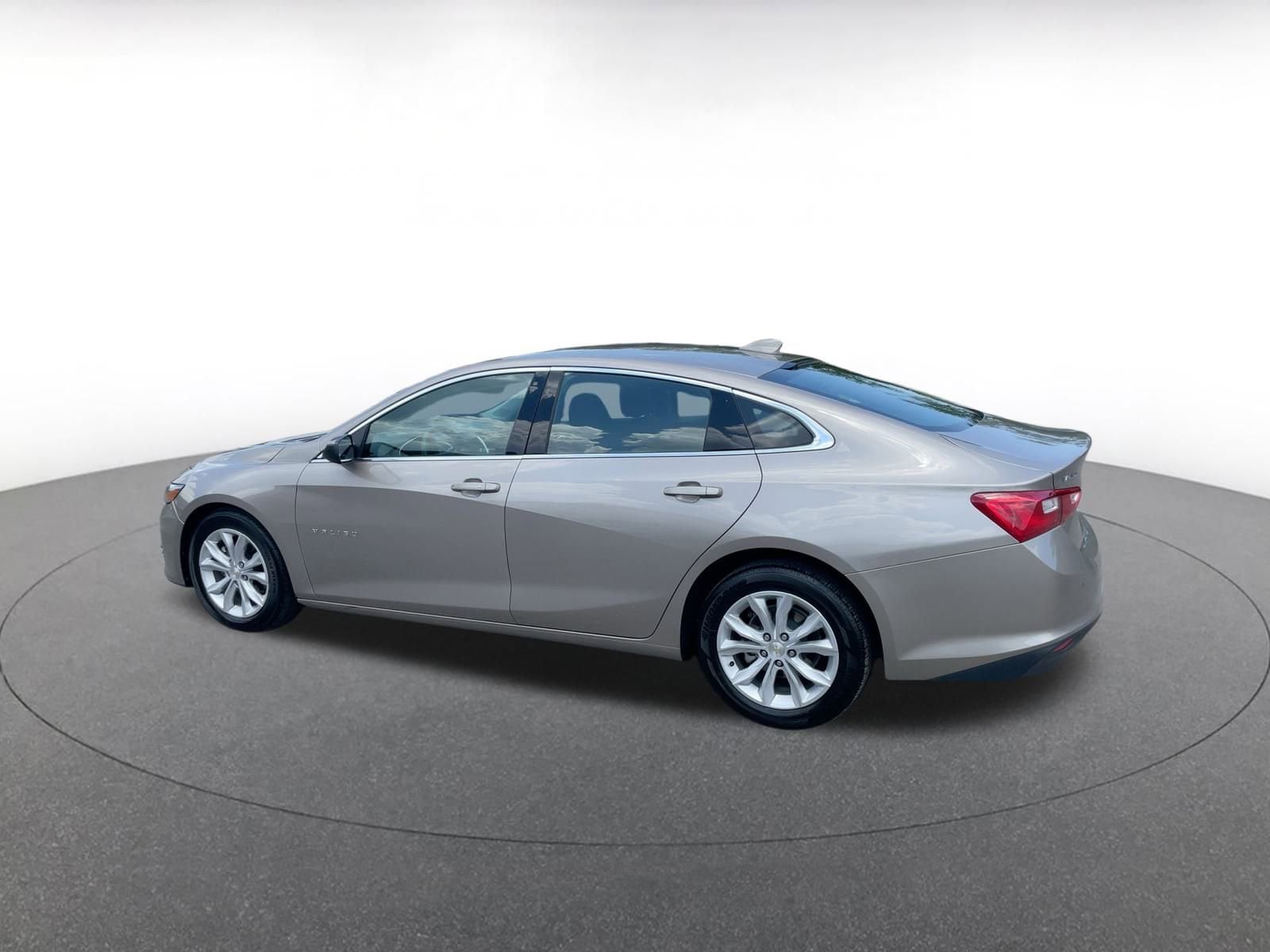 Thumbnail: 2024 Chevrolet Malibu - 15