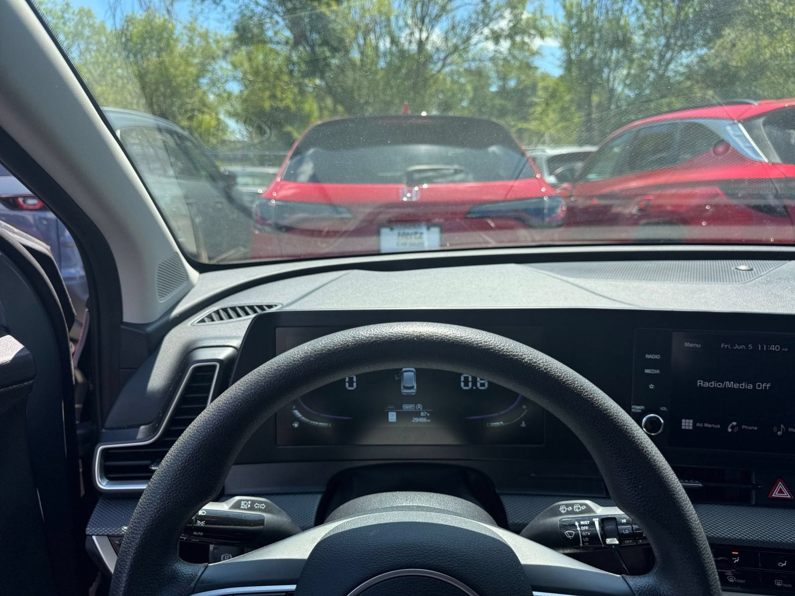 Thumbnail: 2025 Kia Sportage - 32