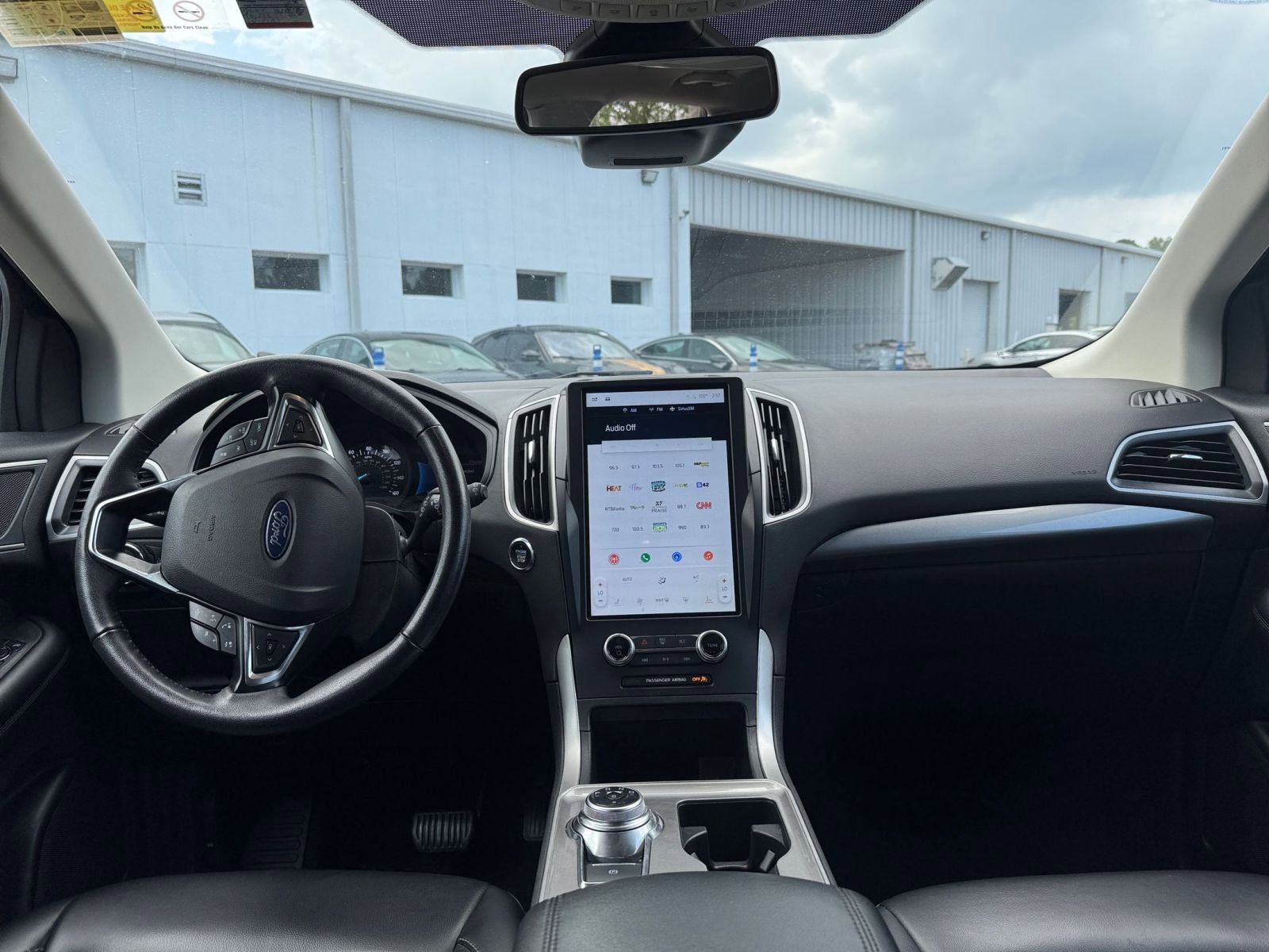 Thumbnail: 2024 Ford Edge - 32