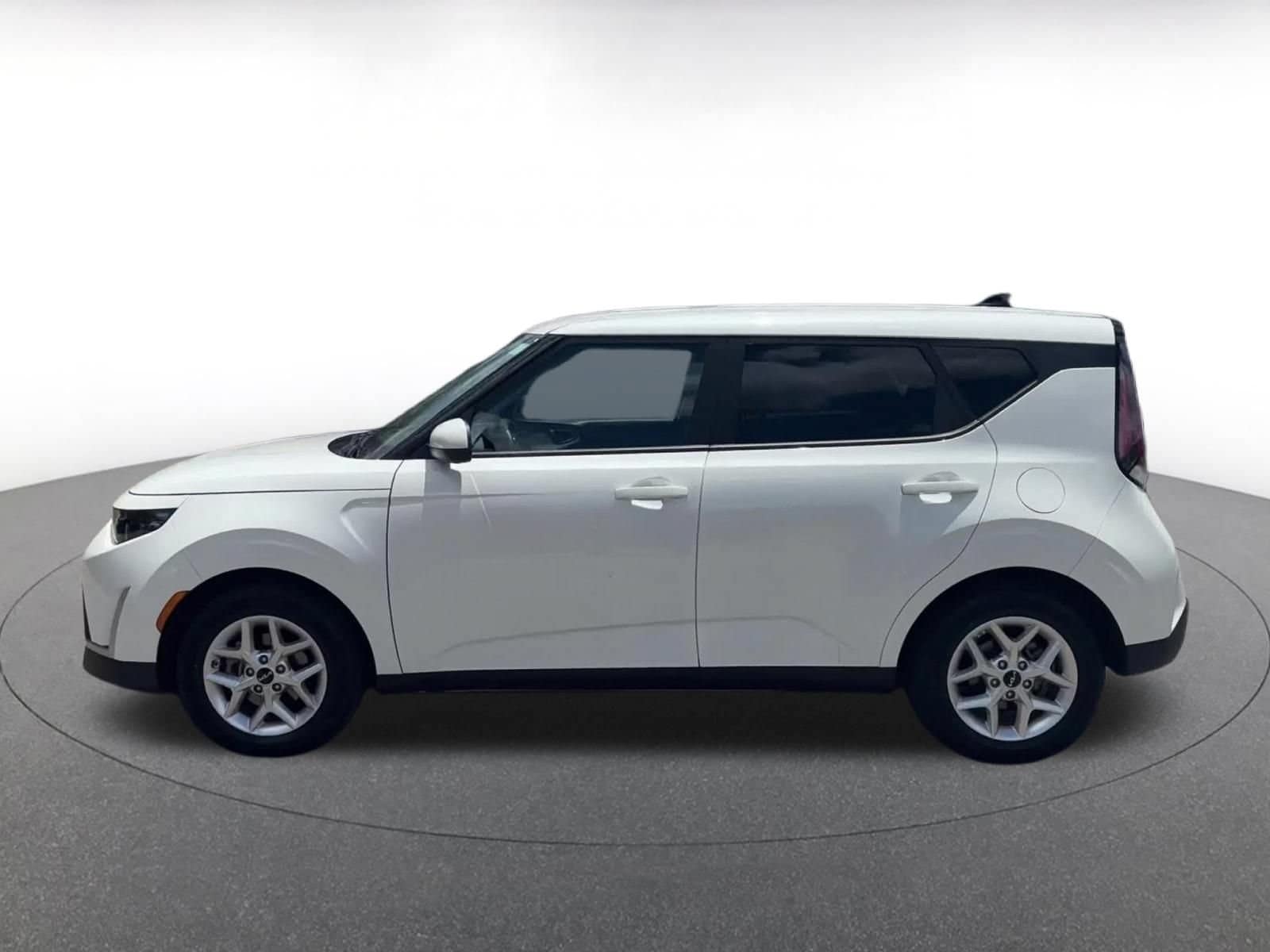 Thumbnail: 2025 Kia Soul - 8