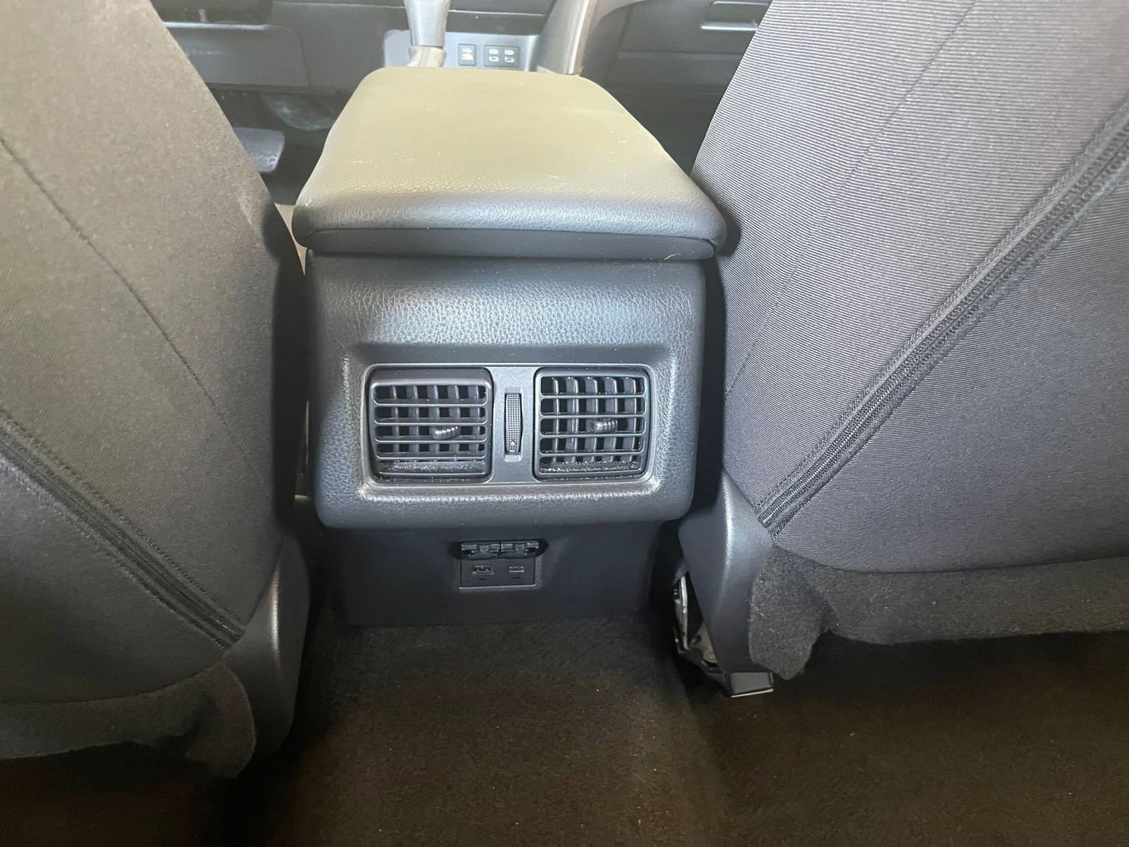 Thumbnail: 2025 Toyota Camry - 22