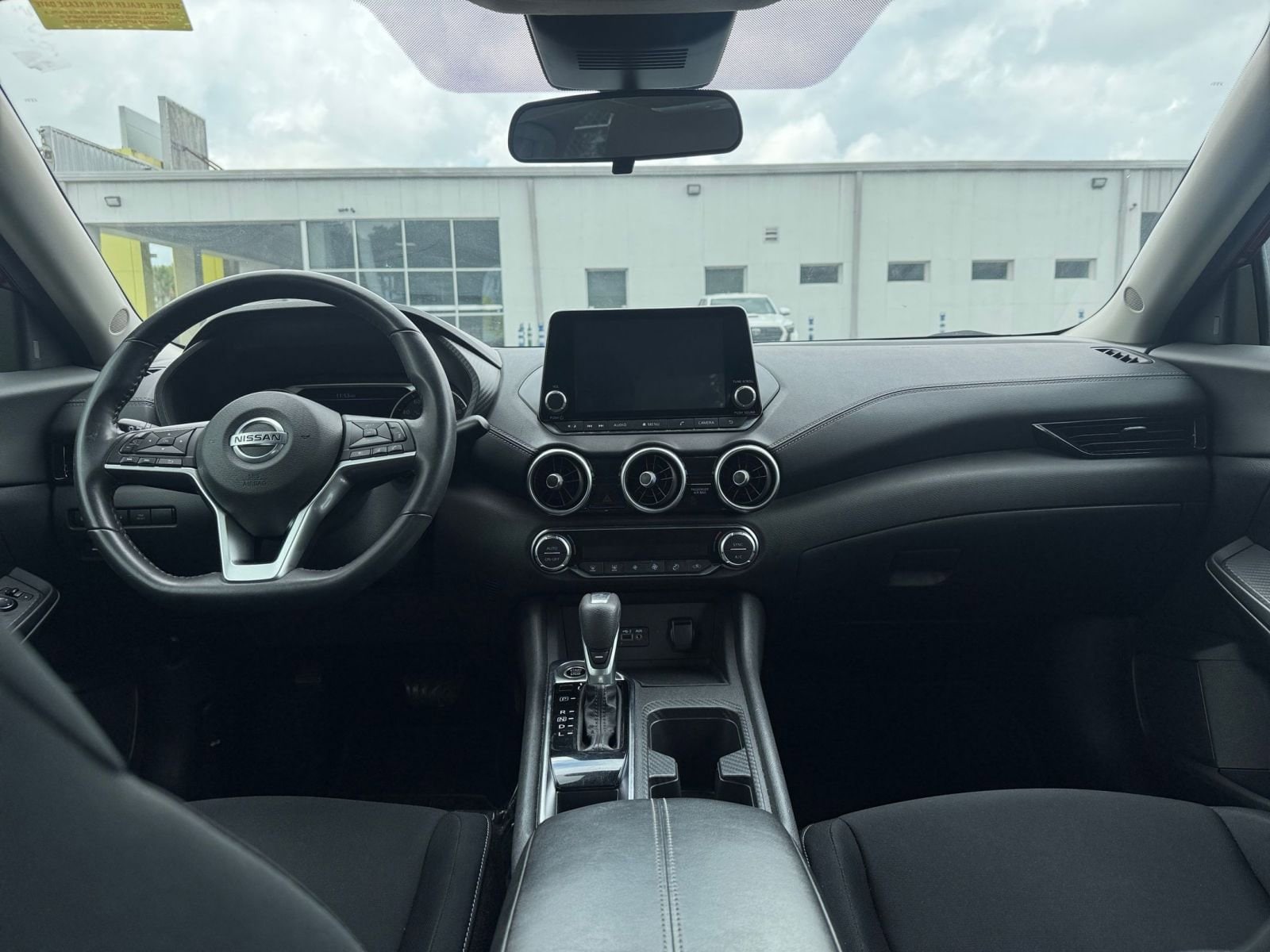Thumbnail: 2021 Nissan Sentra - 31