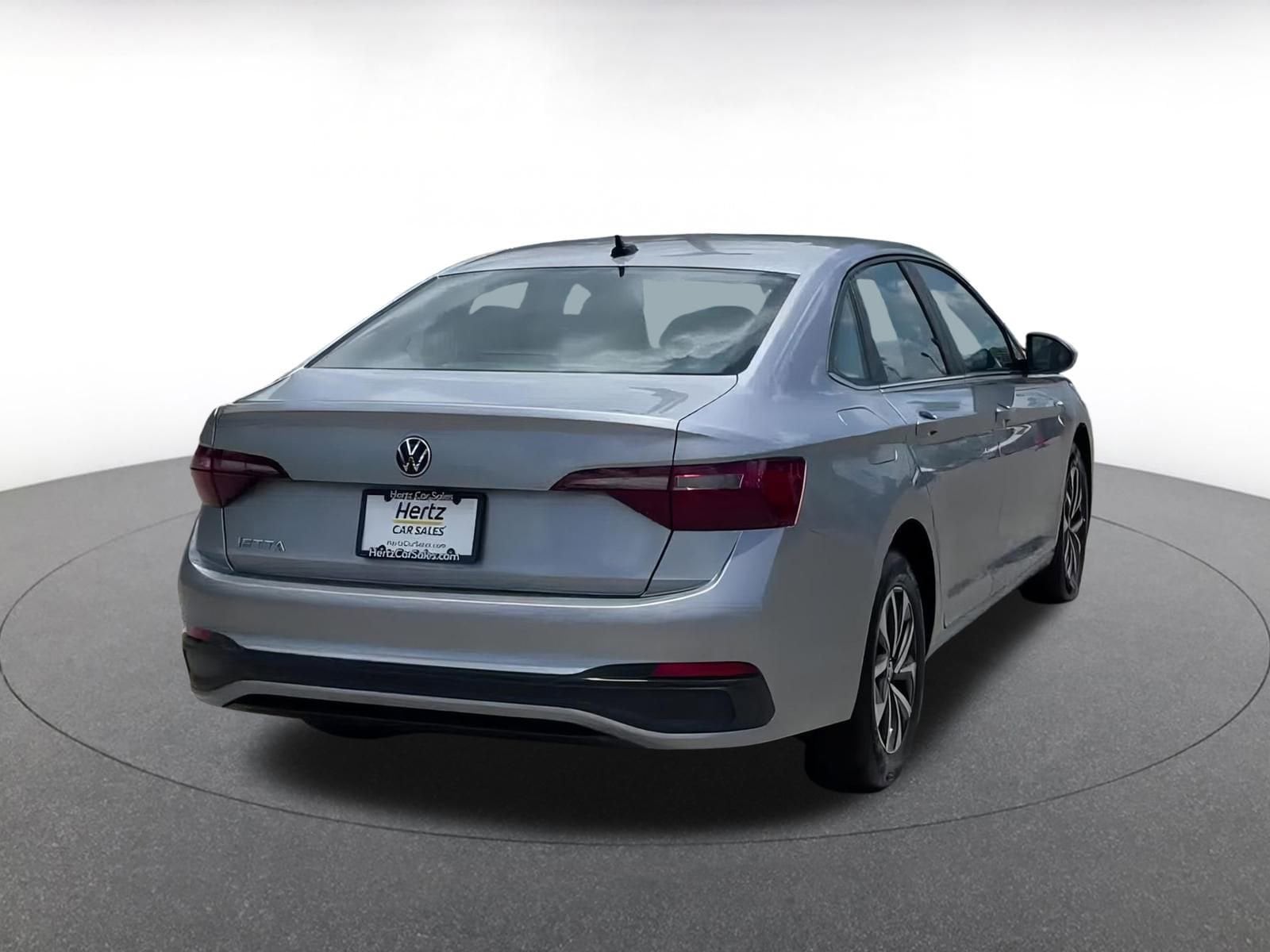 Thumbnail: 2024 Volkswagen Jetta - 10