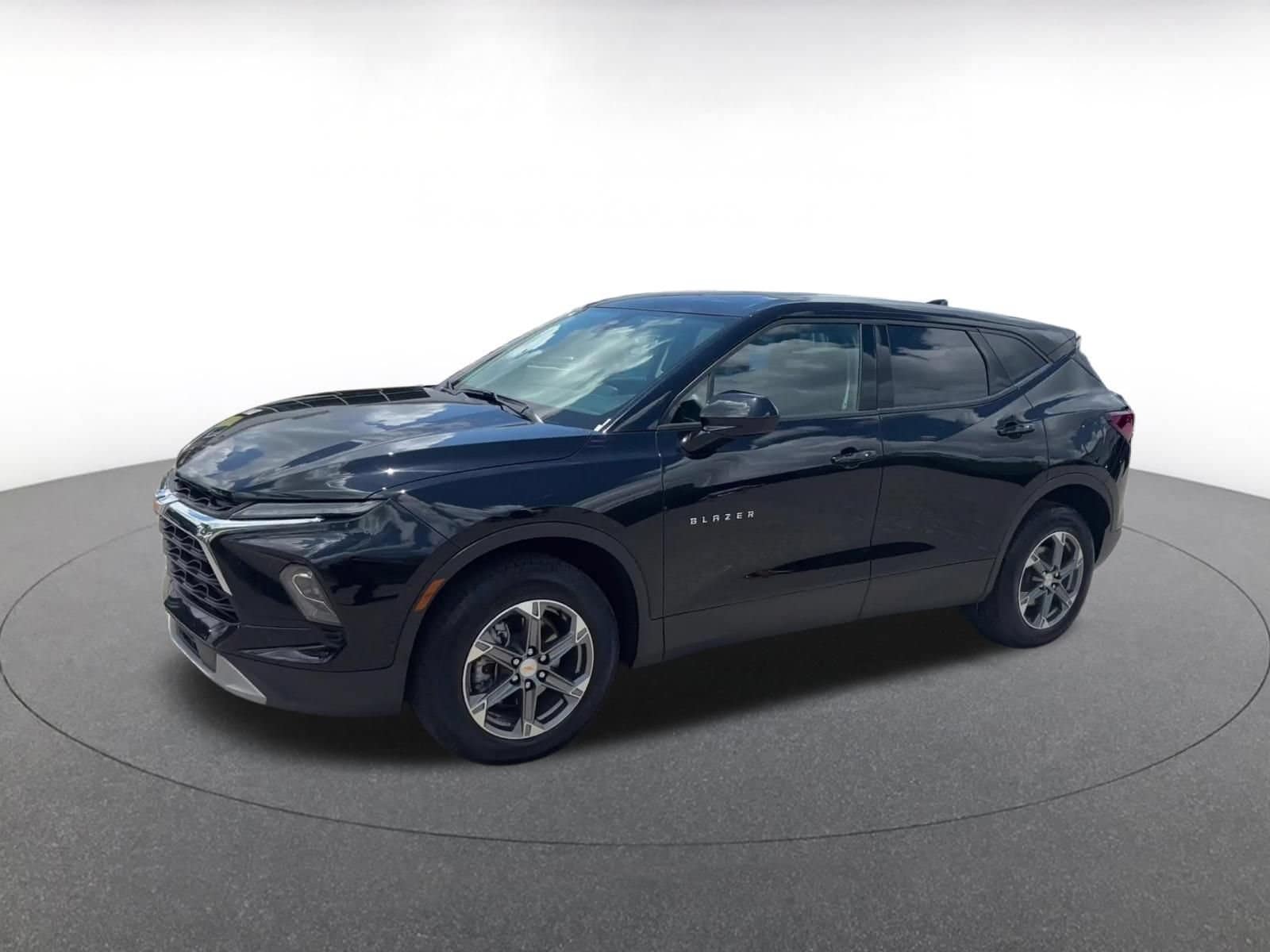 Thumbnail: 2025 Chevrolet Blazer - 7