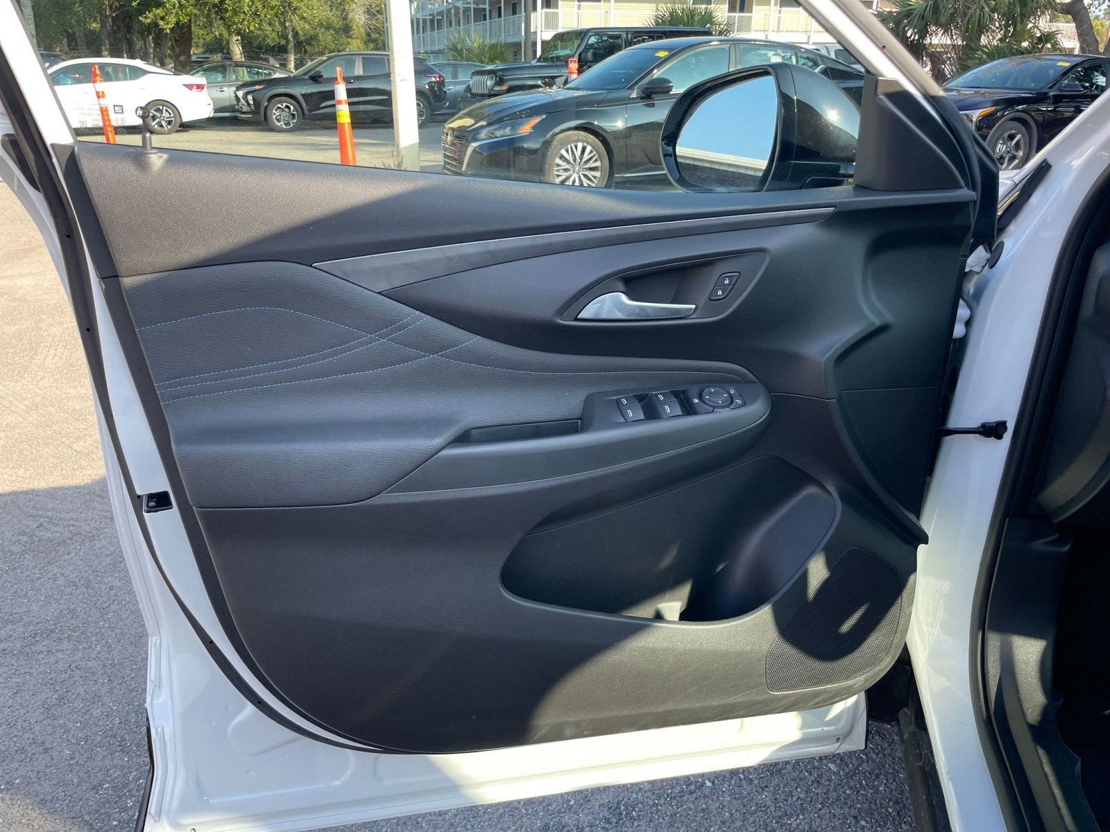 Thumbnail: 2025 Buick Envista - 20