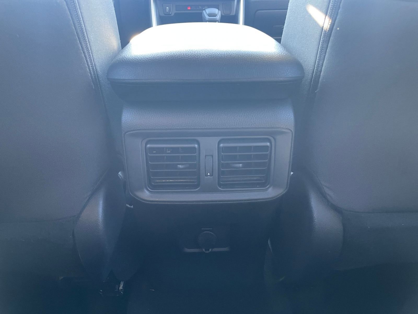 Thumbnail: 2025 Toyota RAV4 - 23