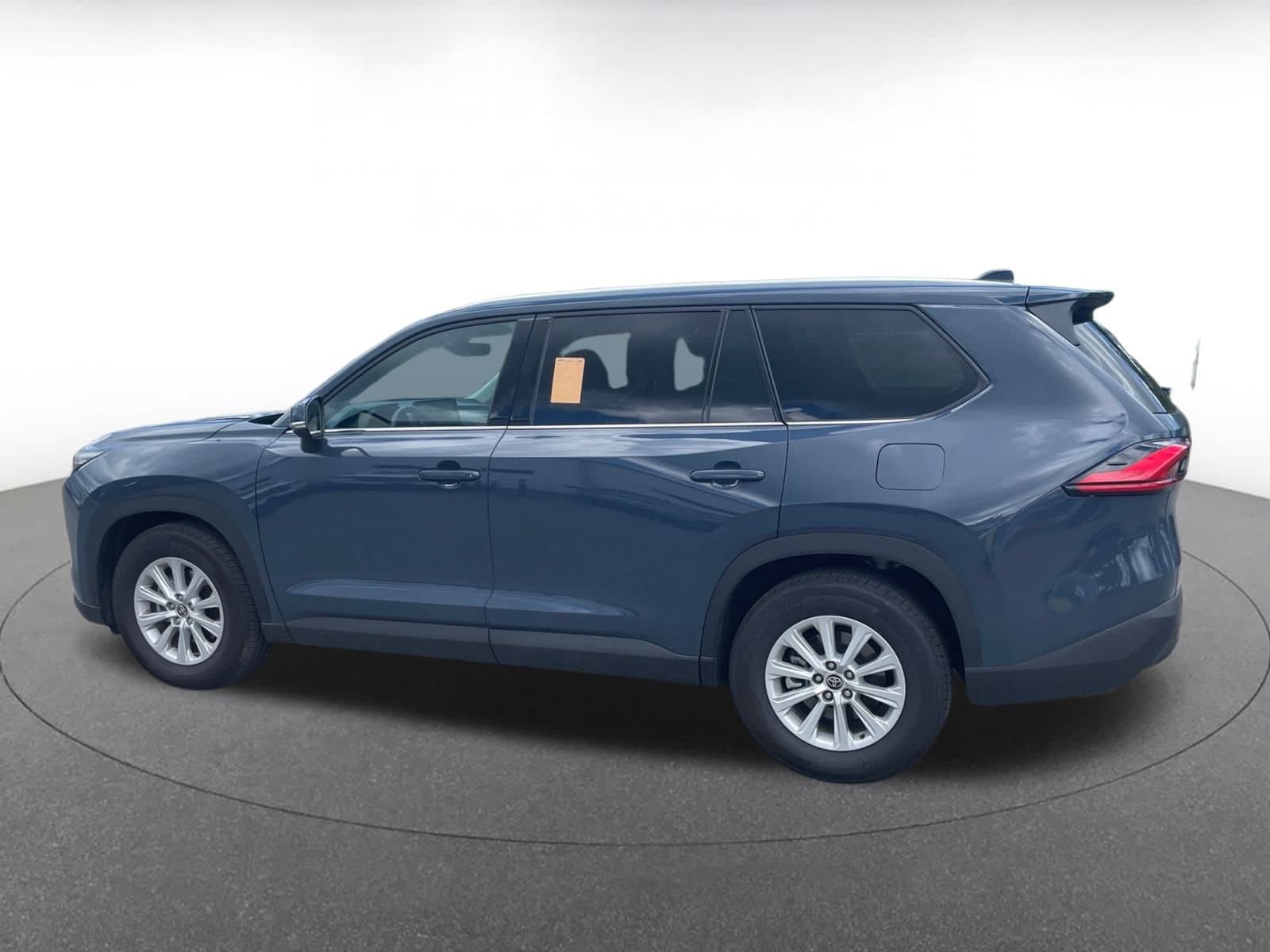 Thumbnail: 2024 Toyota Grand Highlander - 5