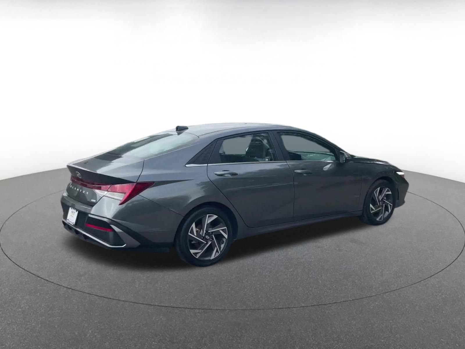 Thumbnail: 2025 Hyundai Elantra - 14