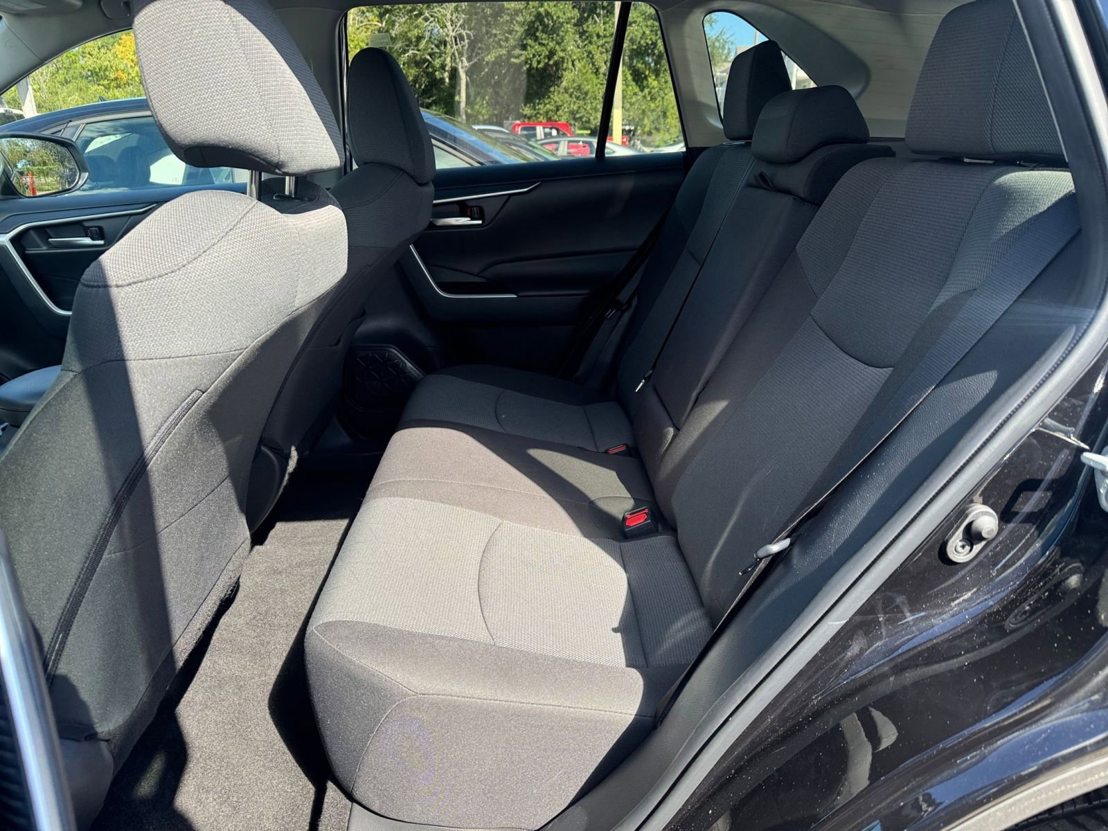 Thumbnail: 2025 Toyota RAV4 - 25