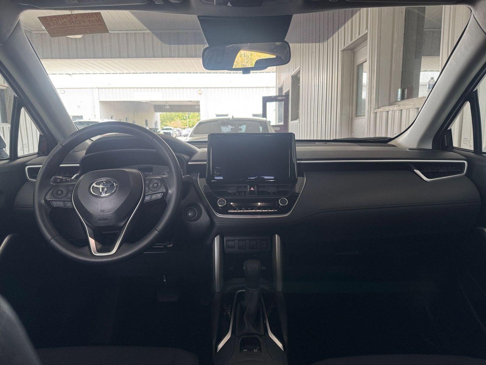 Thumbnail: 2025 Toyota Corolla Cross - 32