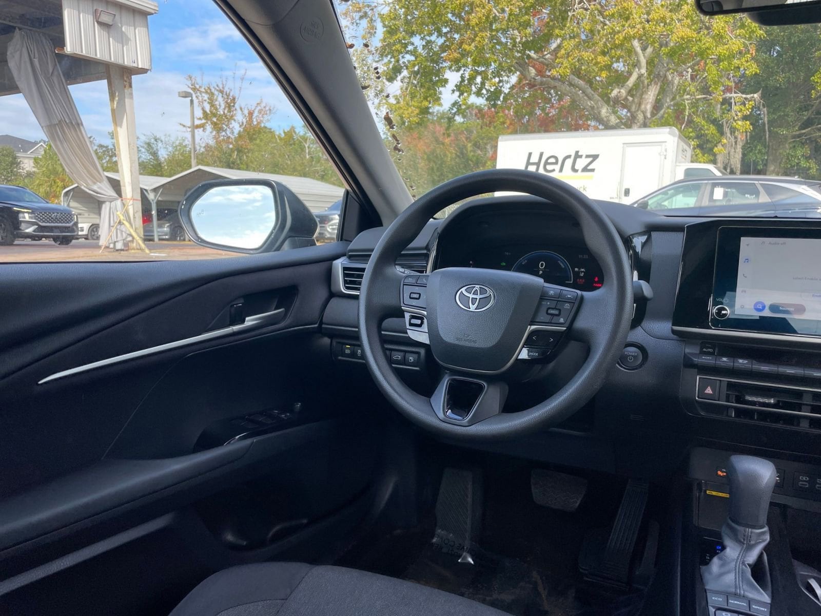 Thumbnail: 2025 Toyota Camry - 33