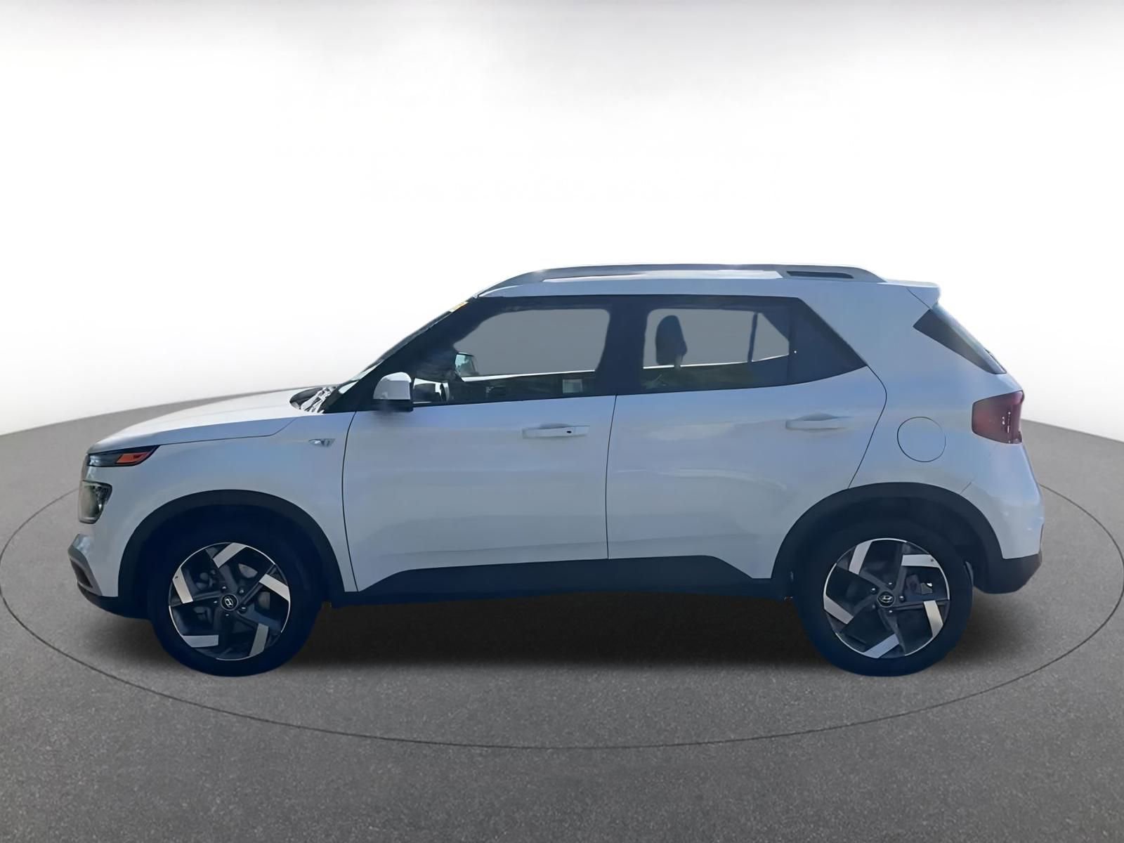 Thumbnail: 2025 Hyundai Venue - 8