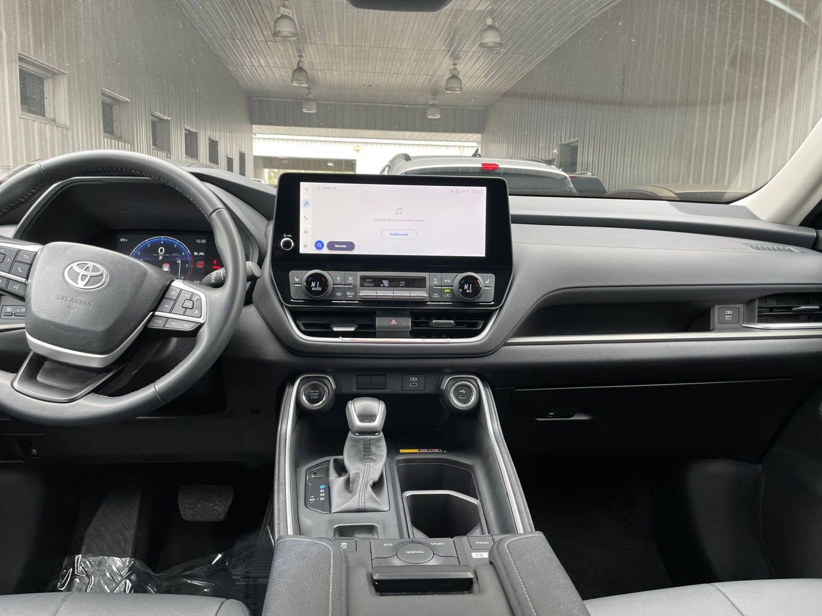 Thumbnail: 2025 Toyota Grand Highlander - 18