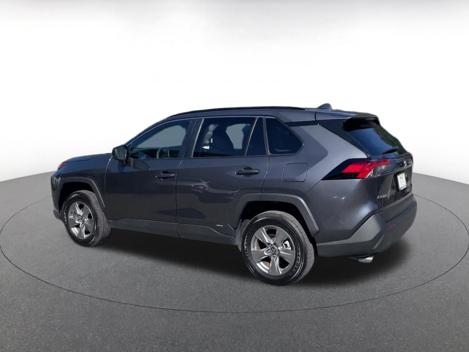 Thumbnail: 2025 Toyota RAV4 - 10