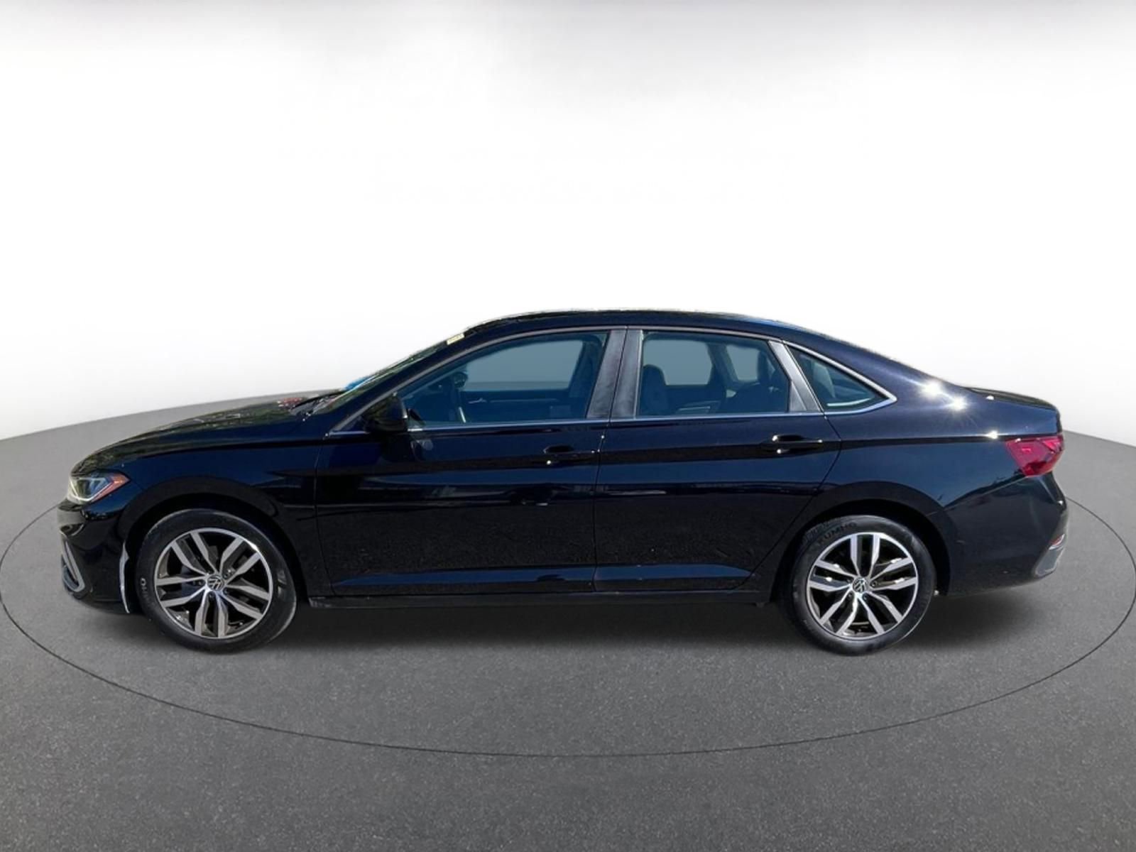 Thumbnail: 2025 Volkswagen Jetta - 8